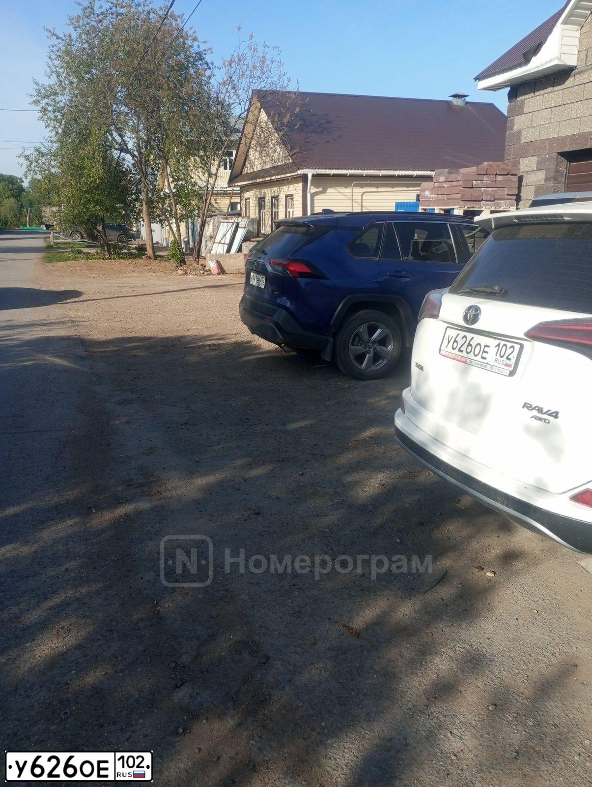 Фото автомобиля TOYOTA RAV4, 2017 — госномер У626ОЕ102. Цвет: Белый