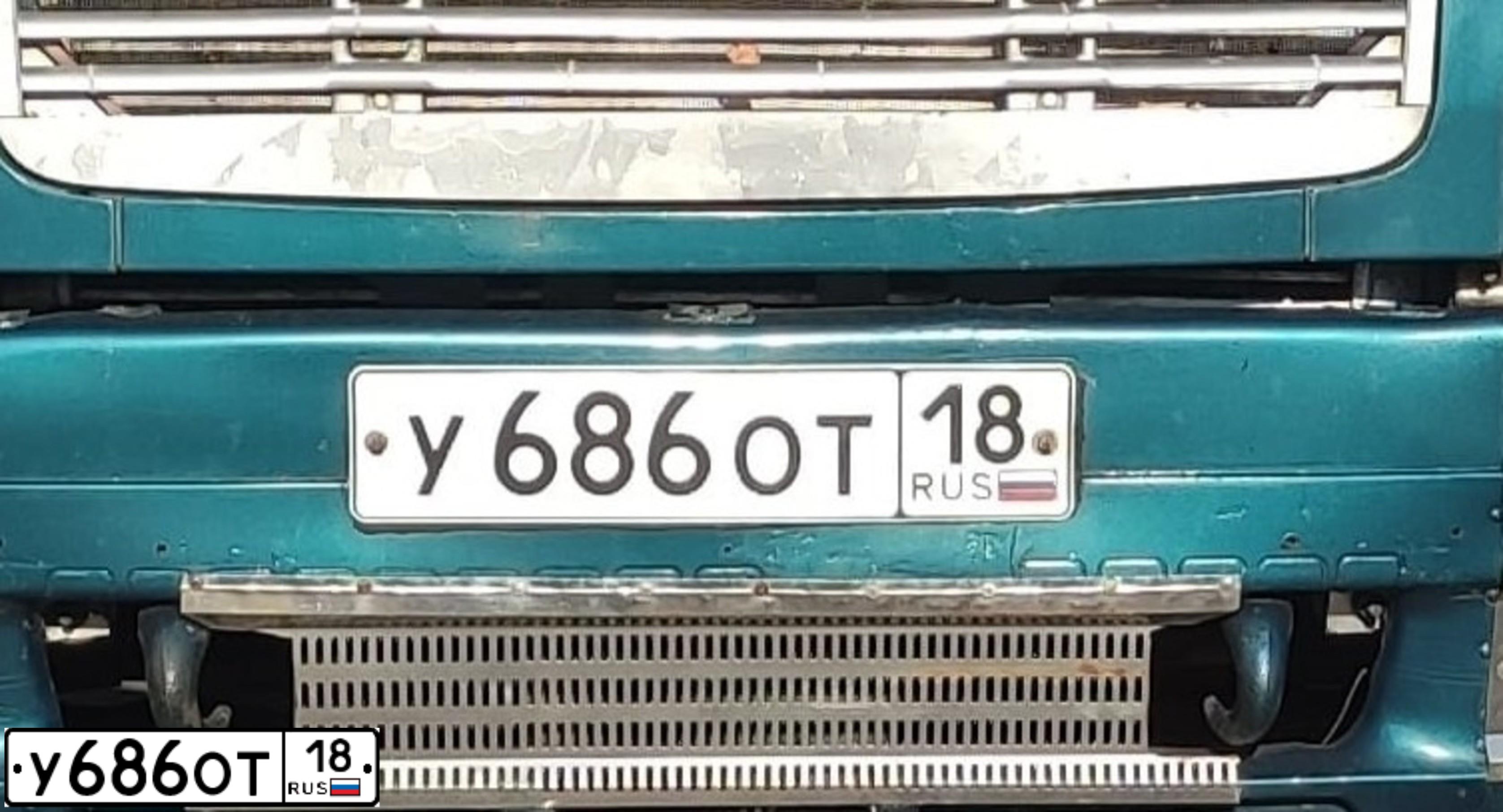 Фото автомобиля FREIGHTLINER CENTURY S/T, 2002 — госномер А864СА190. Цвет: ЗЕЛЕНЫЙ