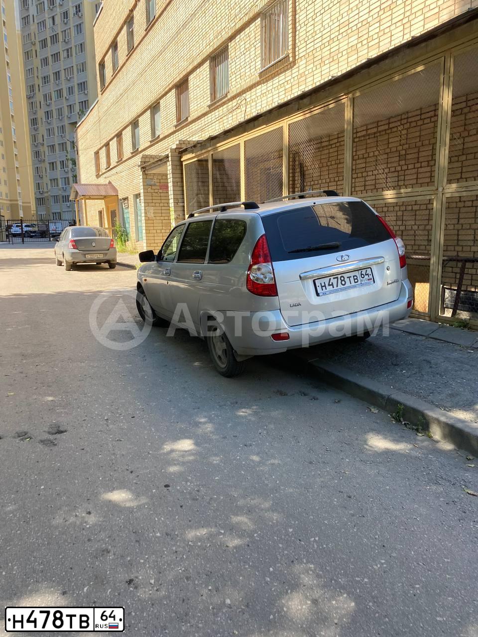 Фото автомобиля LADA 2171 PRIORA, 2010 — госномер Н478ТВ64. Цвет: СВЕТЛО-СЕРЕБРИСТЫЙ МЕТ.