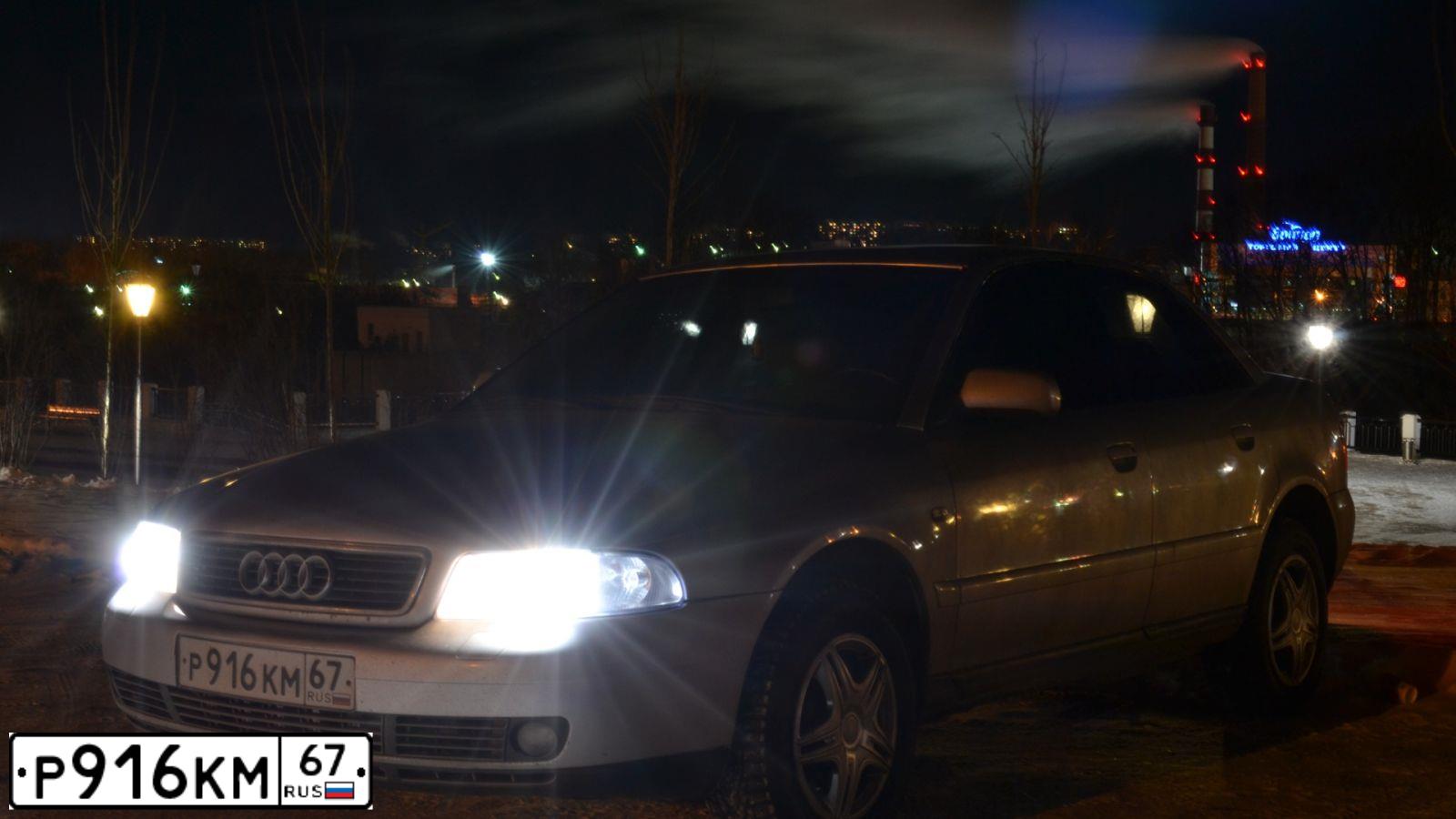 Фото автомобиля AUDI A4, 2000 — госномер С070АН99. Цвет: СВЕТЛО-СЕРЫЙ