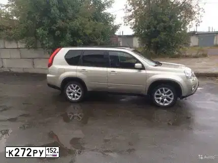 Фото автомобиля NISSAN X-TRAIL, 2012 — госномер К272РУ152. Цвет: ЗОЛОТИСТЫЙ