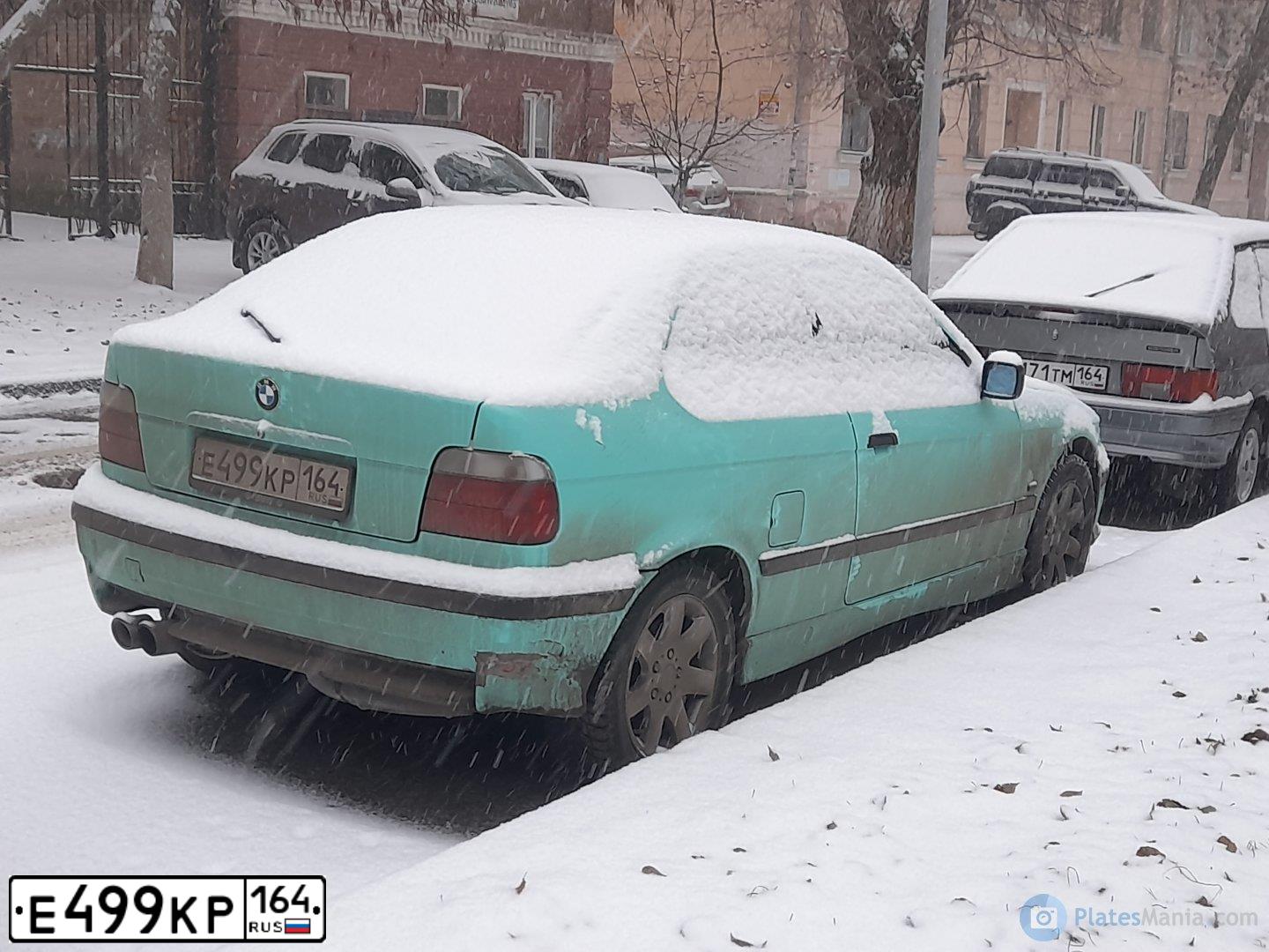 Фото автомобиля BMW SERIE 3, 1998 — госномер Е499КР164. Цвет: СВЕТЛО-ЗЕЛЕНЫЙ
