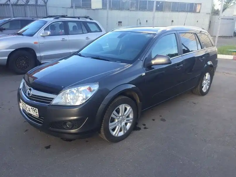 Фото автомобиля NISSAN ALMERA, 2004 — госномер С159МН58. Цвет: СЕРЫЙ