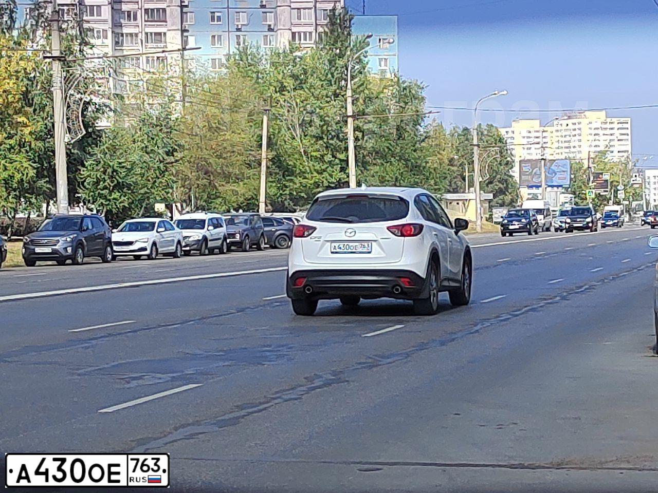 Фото автомобиля MAZDA CX-5, 2012 — госномер Р330ХС163. Цвет: БЕЛЫЙ