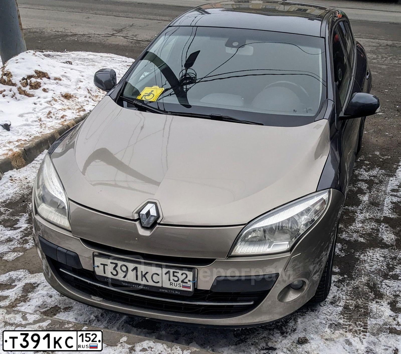 Фото автомобиля RENAULT MEGANE, 2011 — госномер Т391КС152. Цвет: ТЕМНО-СЕРЫЙ