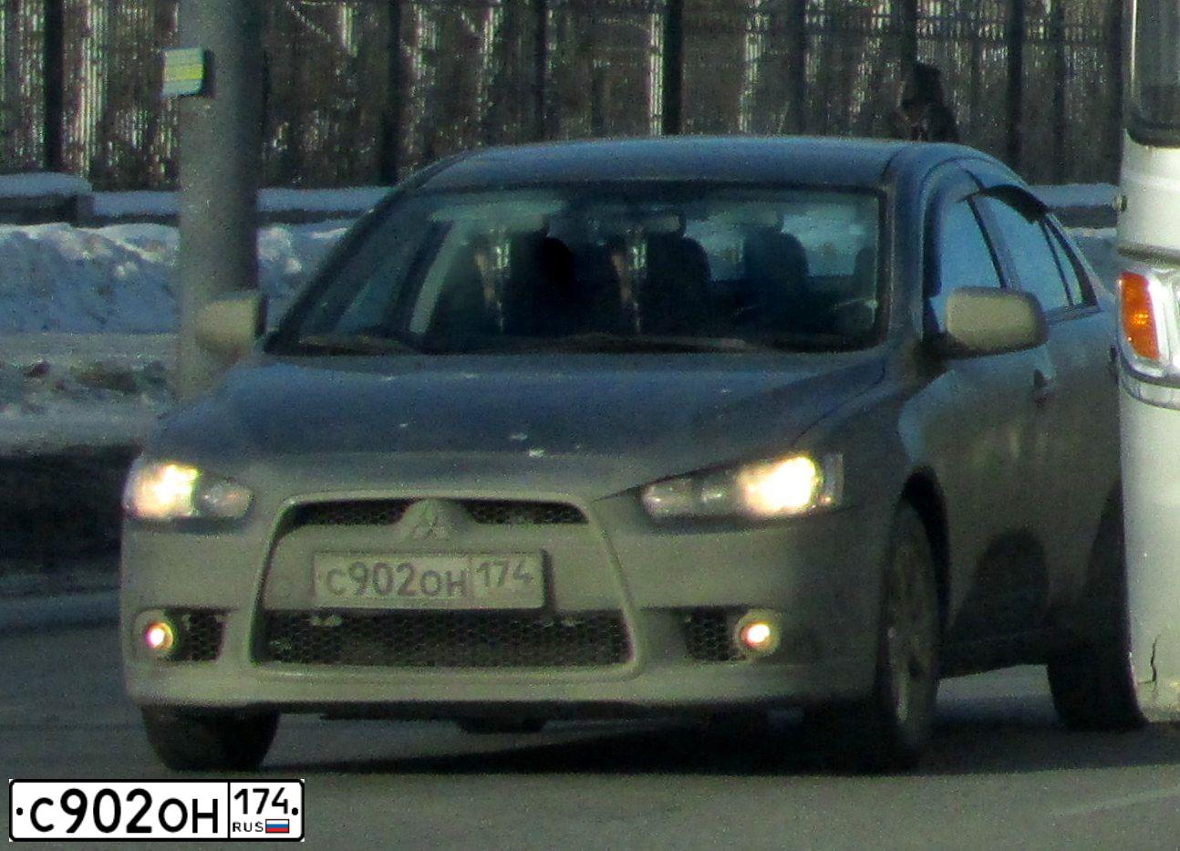 Фото автомобиля MITSUBISHI LANCER, 2012 — госномер С902ОН174. Цвет: СЕРЫЙ