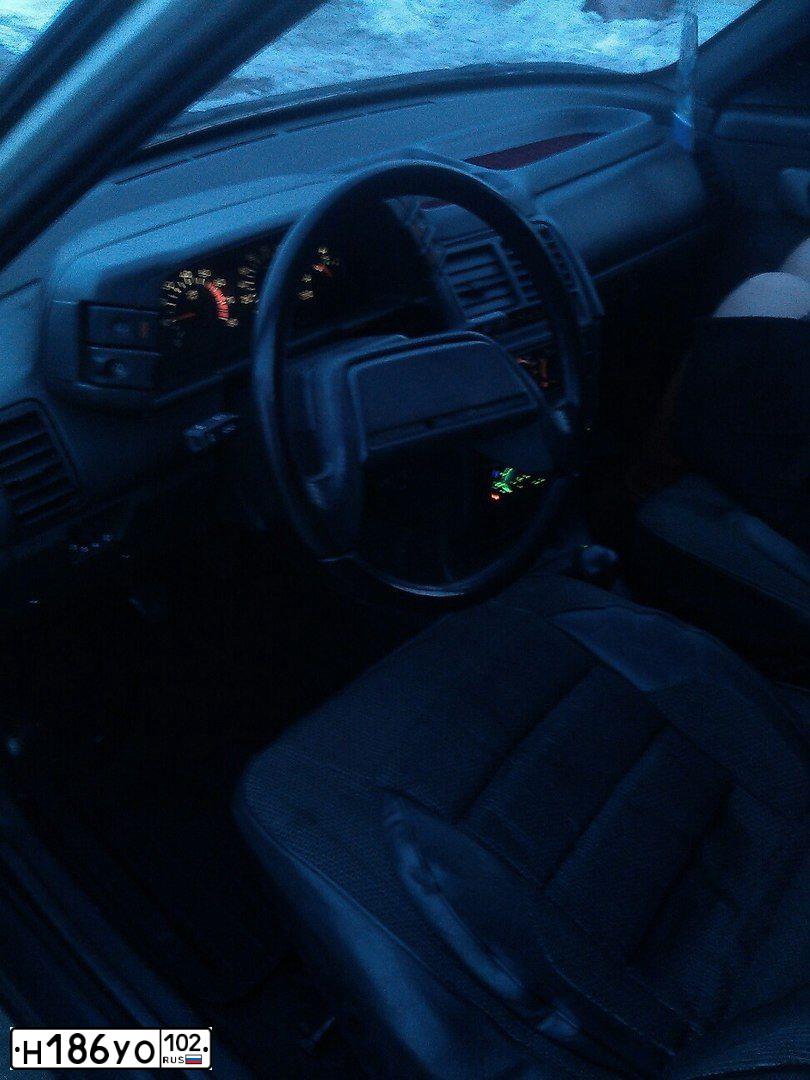 Фото автомобиля LADA 2112, 2002 — госномер Н186УО102. Цвет: ЖЕЛТО-ЗЕЛЕНЫЙ