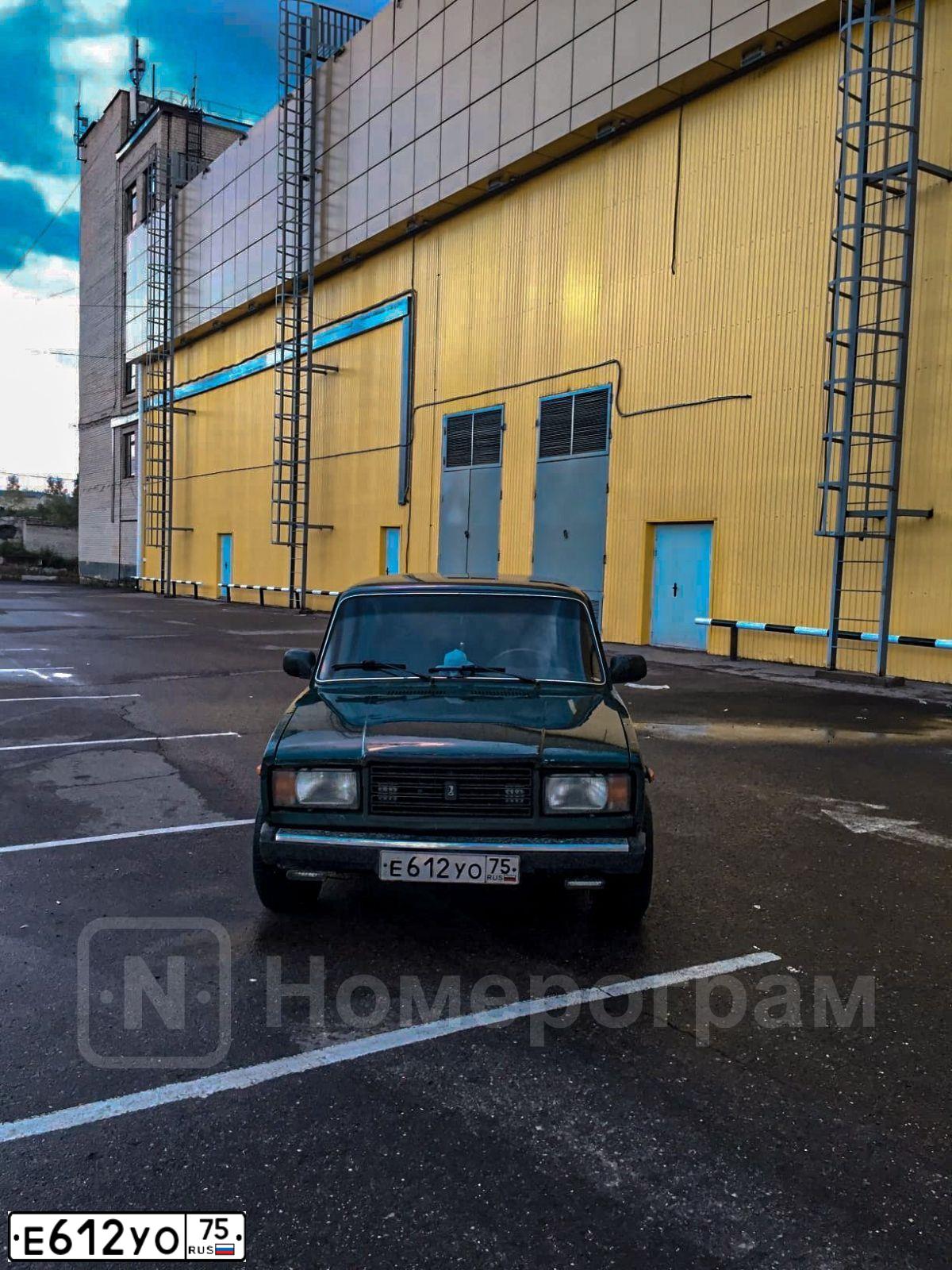 Фото автомобиля LADA 2107, 2006 — госномер Е612УО75. Цвет: Темно-зеленый