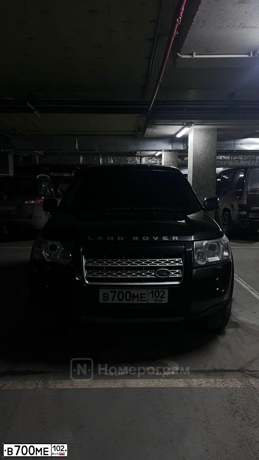 Фото автомобиля LANDROVER FREELANDER, 2010 — госномер В700МЕ102. Цвет: ЧЕРНЫЙ