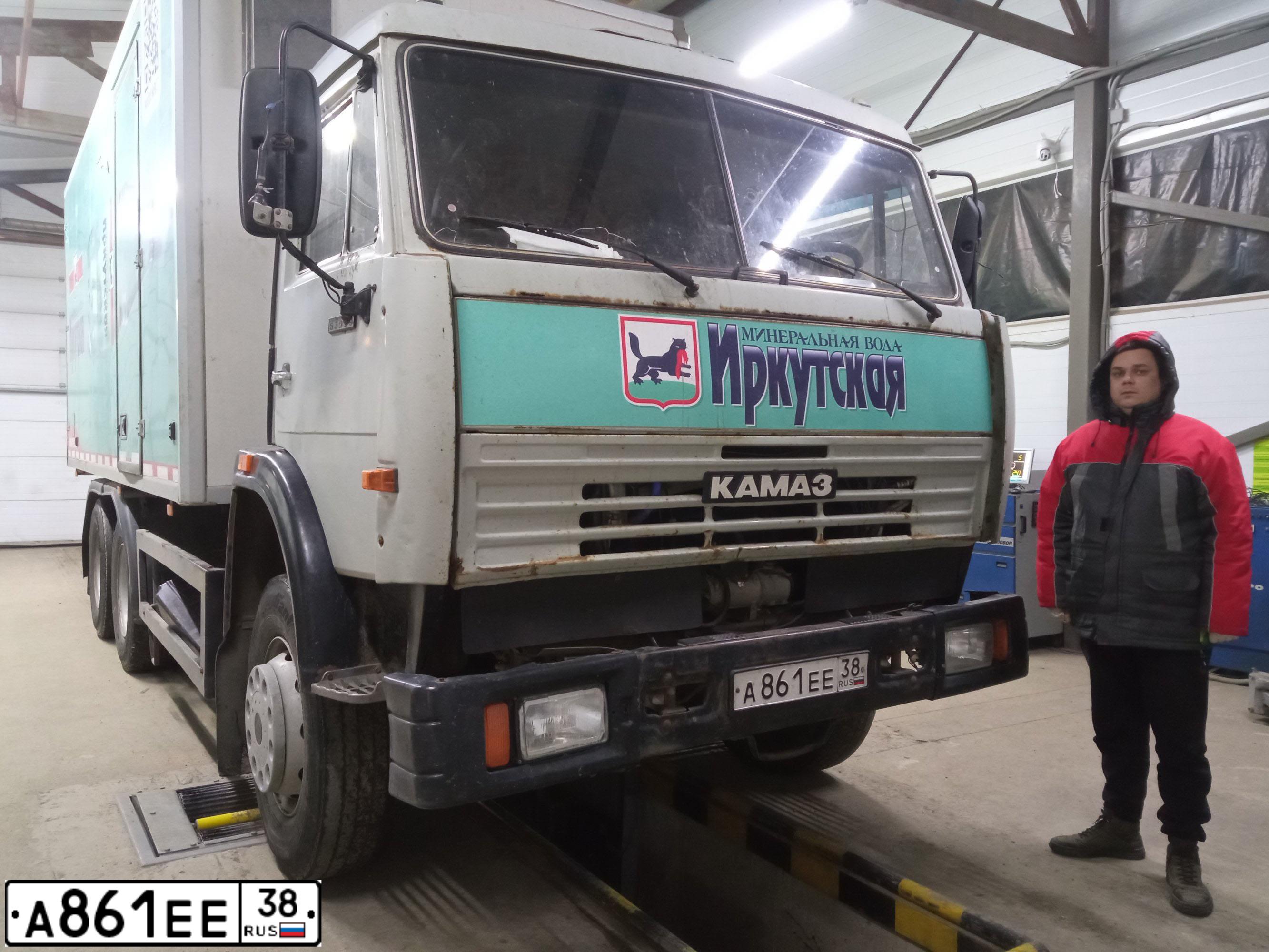 Фото автомобиля KAMAZ 5322, 2006 — госномер Т738НМ03. Цвет: СВЕТЛО-ДЫМЧАТЫЙ