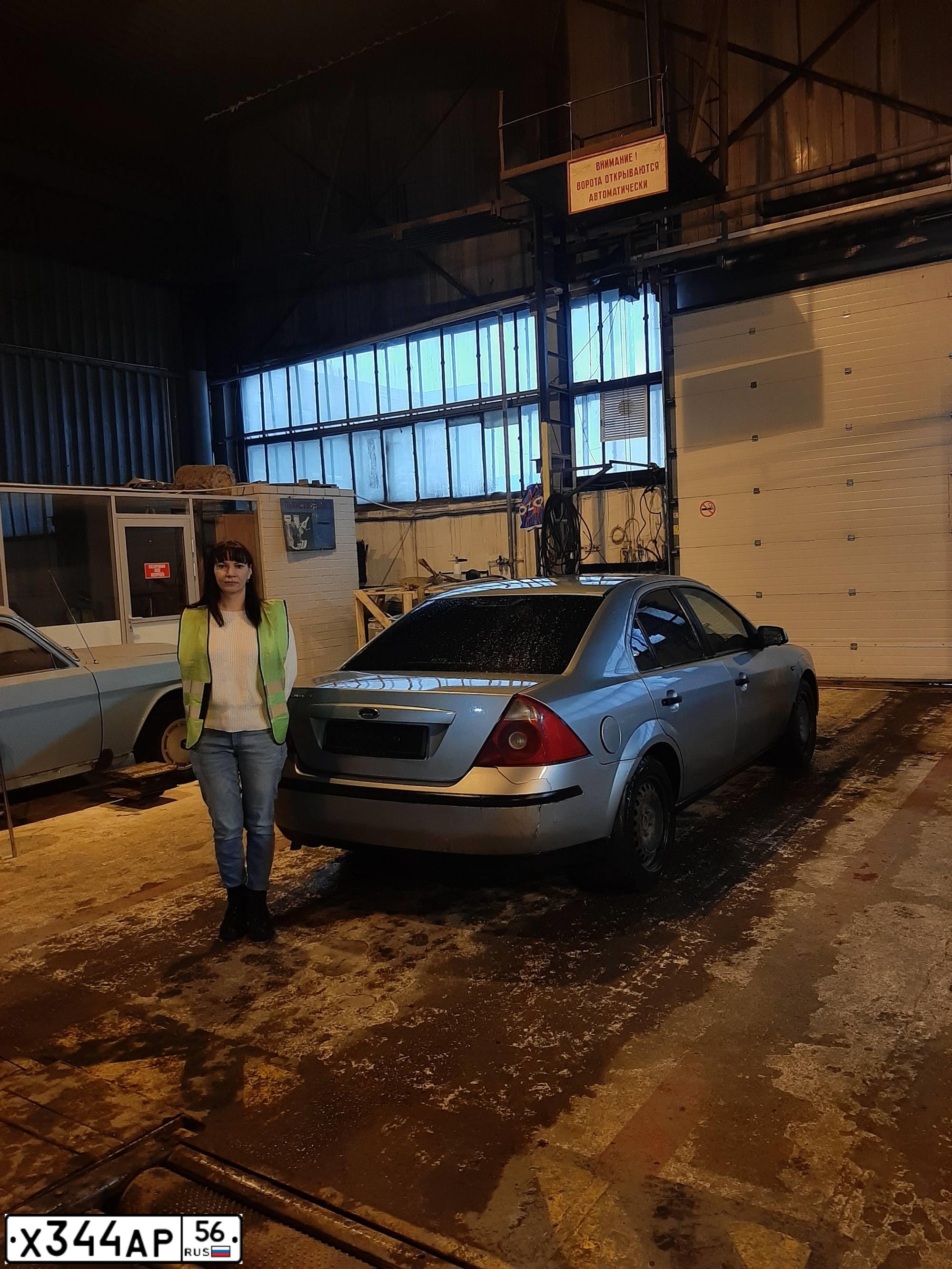 Фото автомобиля FORD MONDEO, 2003 — госномер Е398ВО156. Цвет: СЕРЫЙ МЕТАЛЛИК