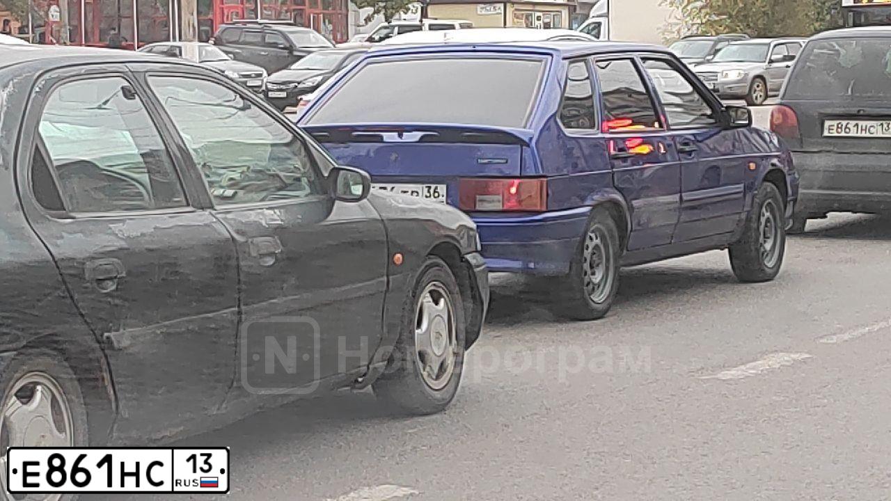 Фото автомобиля LADA PRIORA, 2011 — госномер М080МТ164
