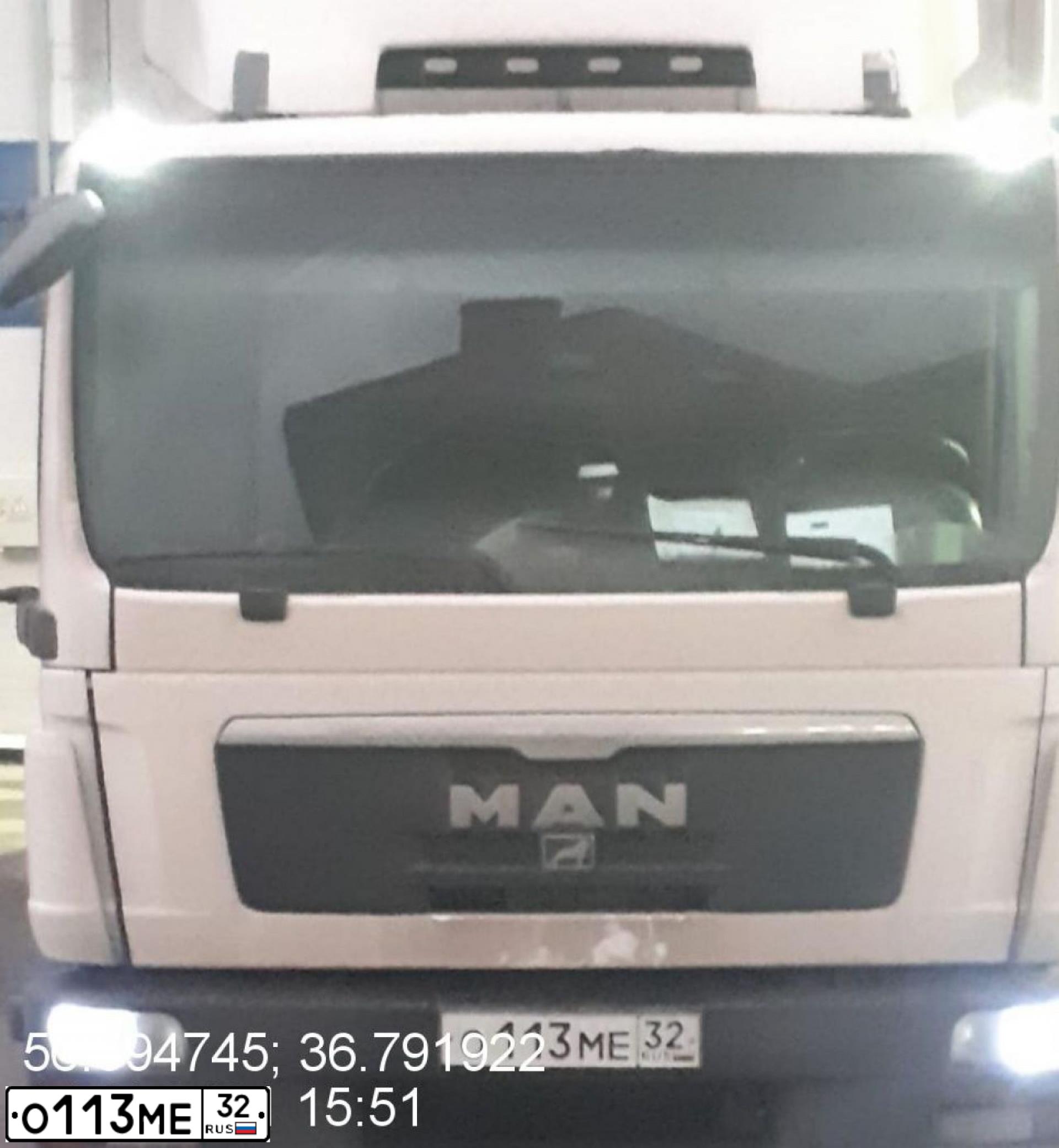 Фото автомобиля MAN TGL 7/8.XXX /4X2/, 2012 — госномер О113МЕ32. Цвет: Белый