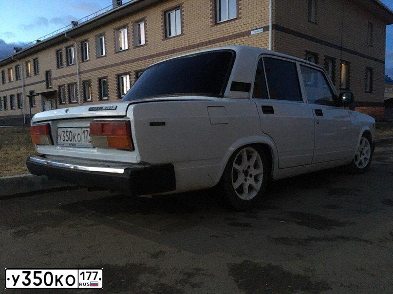 Фото автомобиля HONDA CIVIC, 2006 — госномер Н472НЕ142. Цвет: ТЕМНО КРАСНЫЙ
