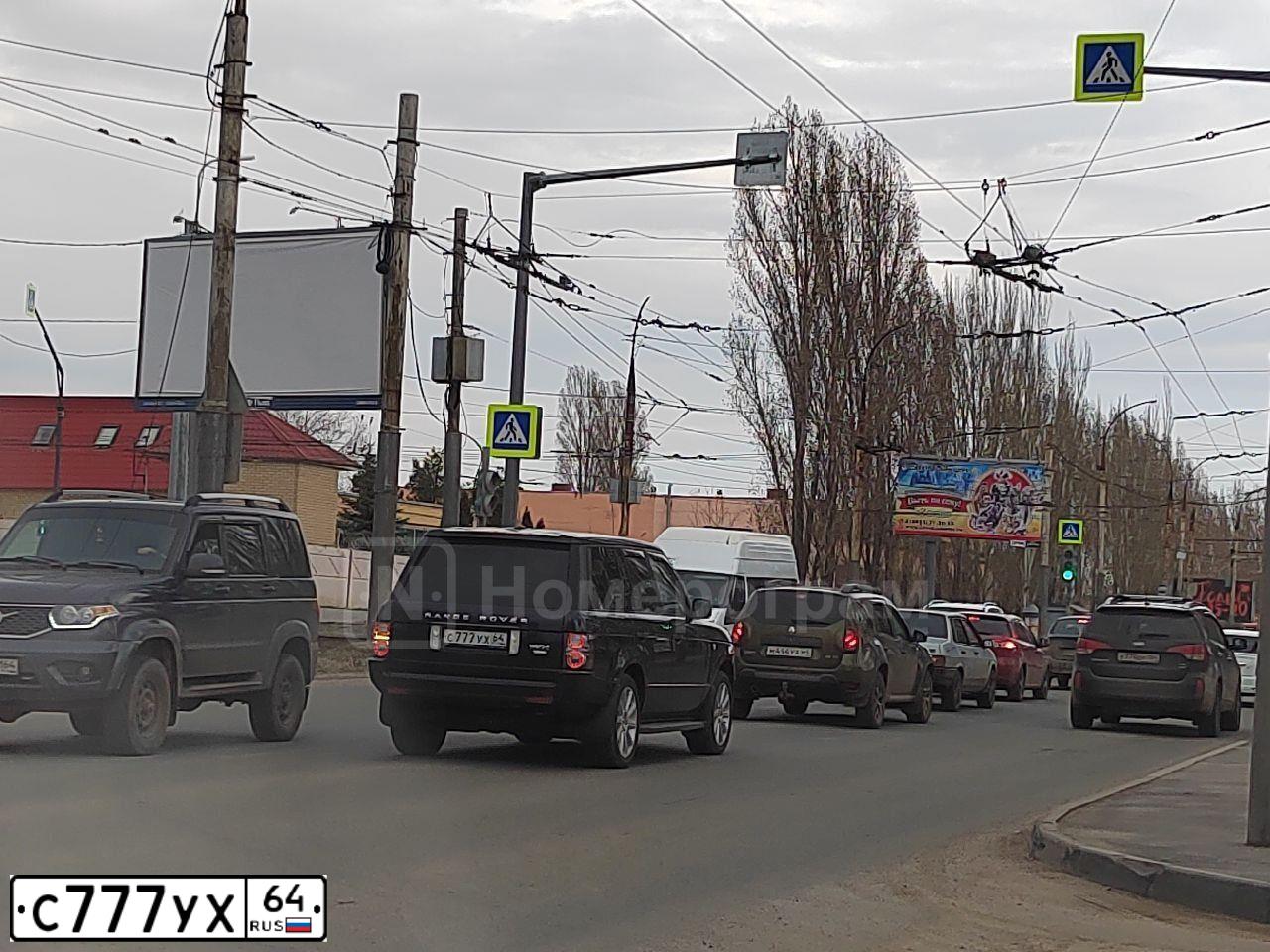 Фото автомобиля LADA 2109 SAMARA, 2001 — госномер С777УХ64. Цвет: СЕРЕБРИСТЫЙ