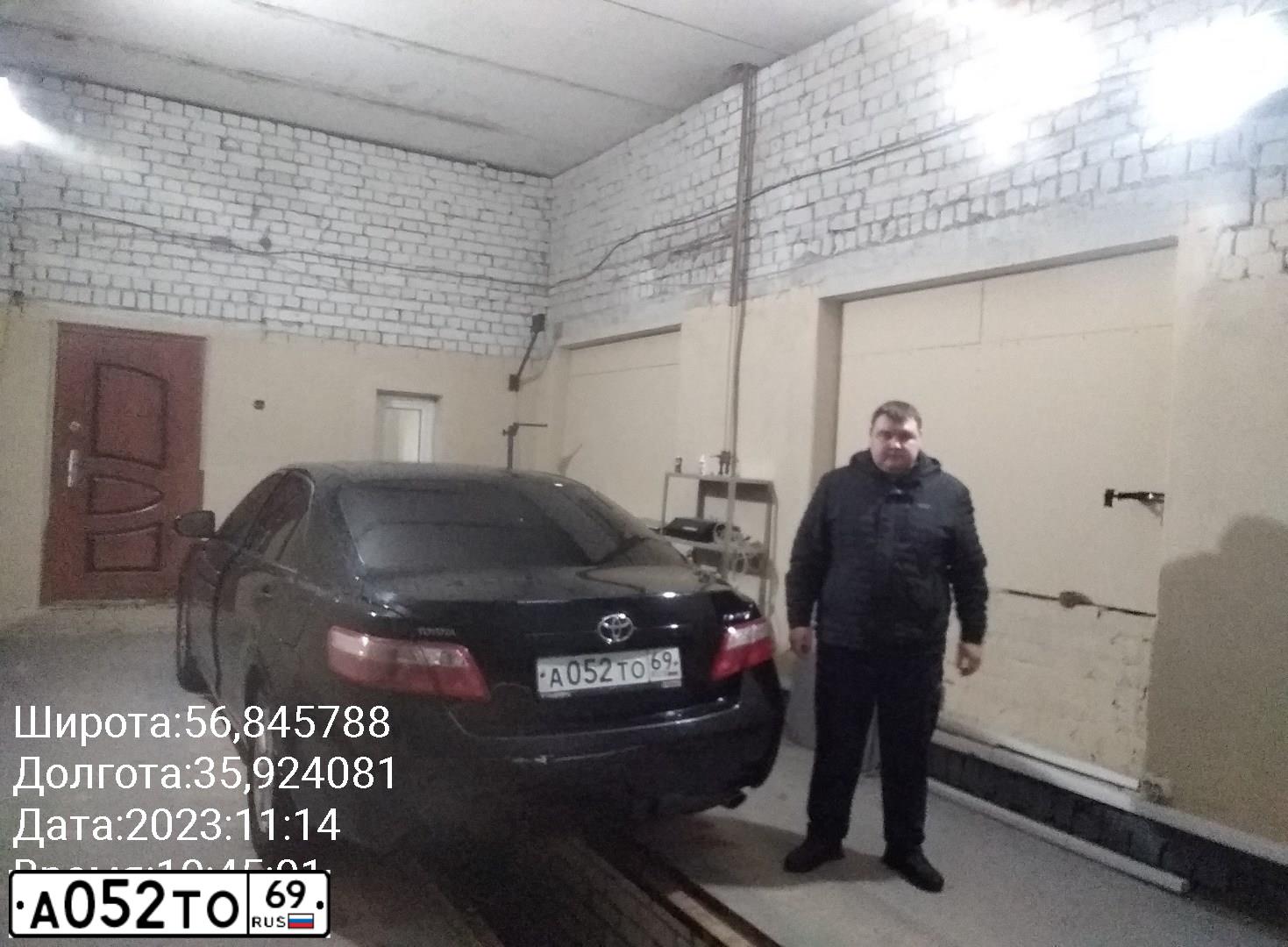 Фото автомобиля TOYOTA CAMRY, 2011 — госномер А080УМ69