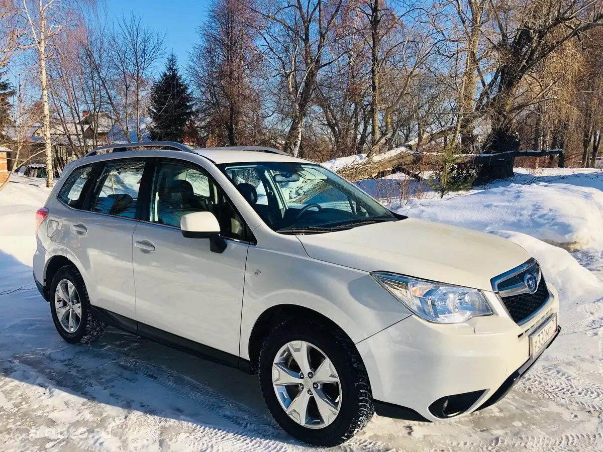 Фото автомобиля SUBARU FORESTER, 2014 — госномер В552ТС750. Цвет: Белый