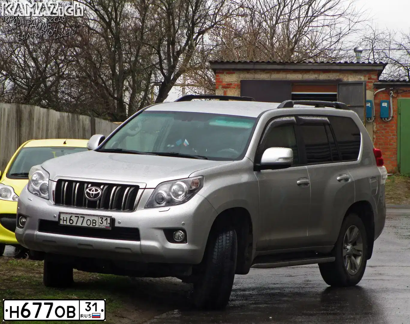 Фото автомобиля TOYOTA LANDCRUISER, 2010 — госномер С572АР761. Цвет: СЕРЕБРИСТЫЙ