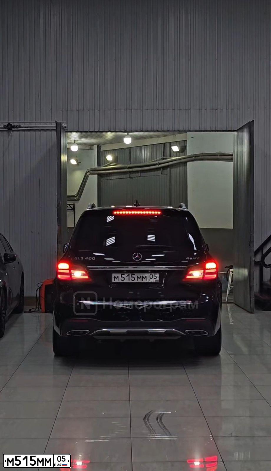 Фото автомобиля MERCEDES GL-KLASSE, 2016 — госномер М515ММ05. Цвет: ЧЕРНЫЙ