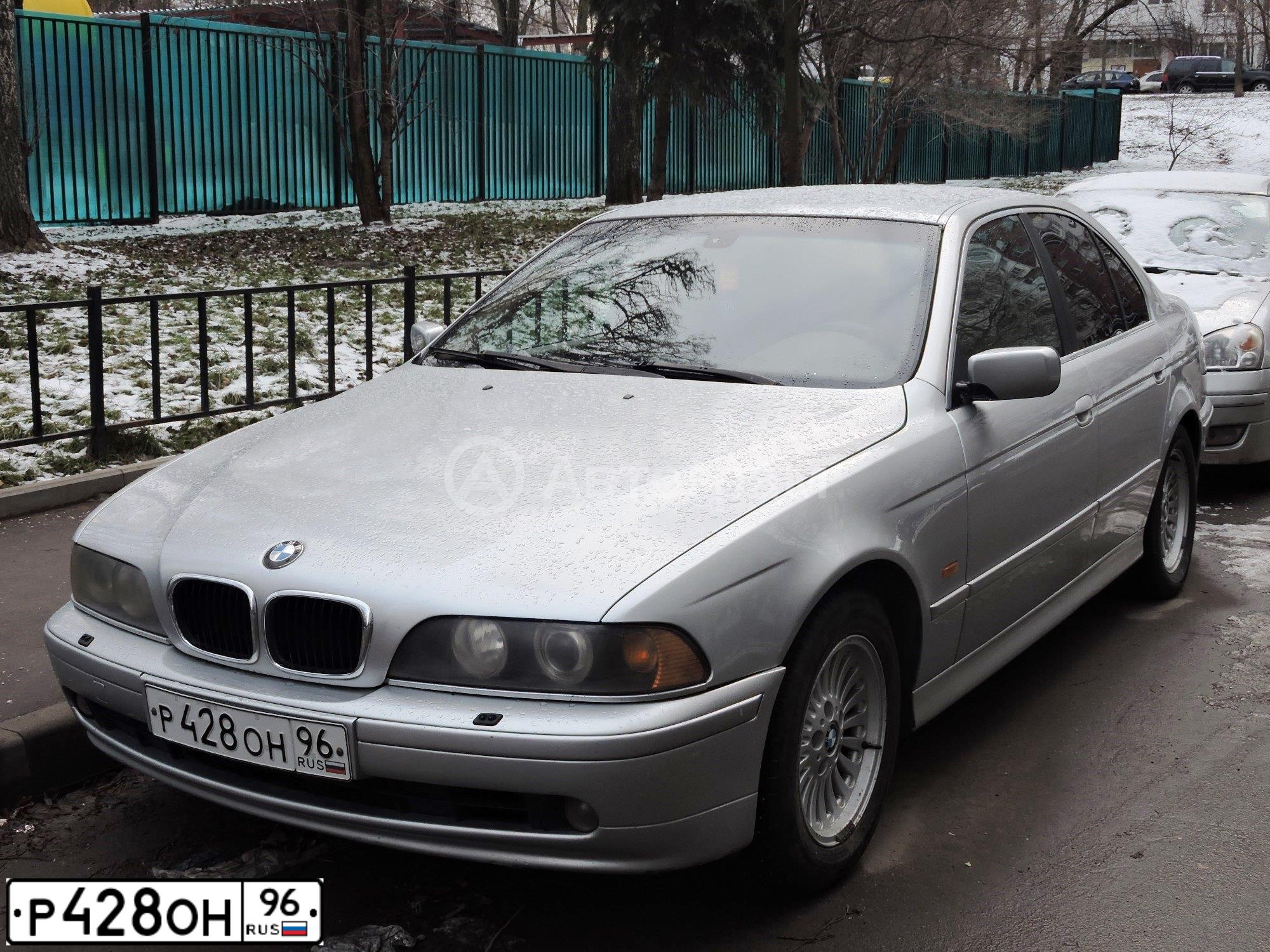 Фото автомобиля BMW SERIE 5, 2001 — госномер А205МО92. Цвет: СЕРЫЙ