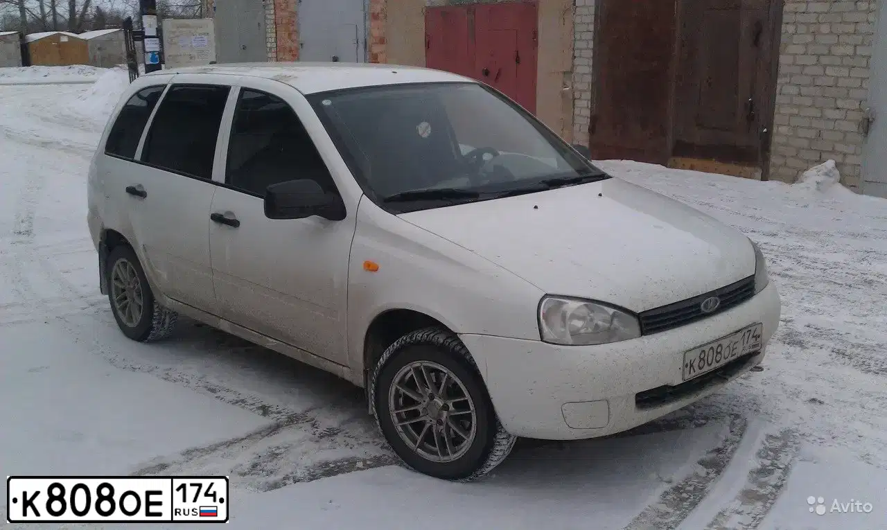 Фото автомобиля LADA 1117 KALINA, 2011 — госномер К808ОЕ174. Цвет: БЕЛЫЙ