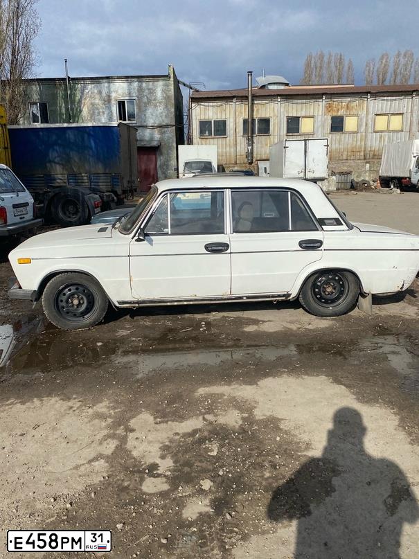 Фото автомобиля LADA 2106, 1998 — госномер Е458РМ31. Цвет: БЕЛО-ЖЕЛТЫЙ
