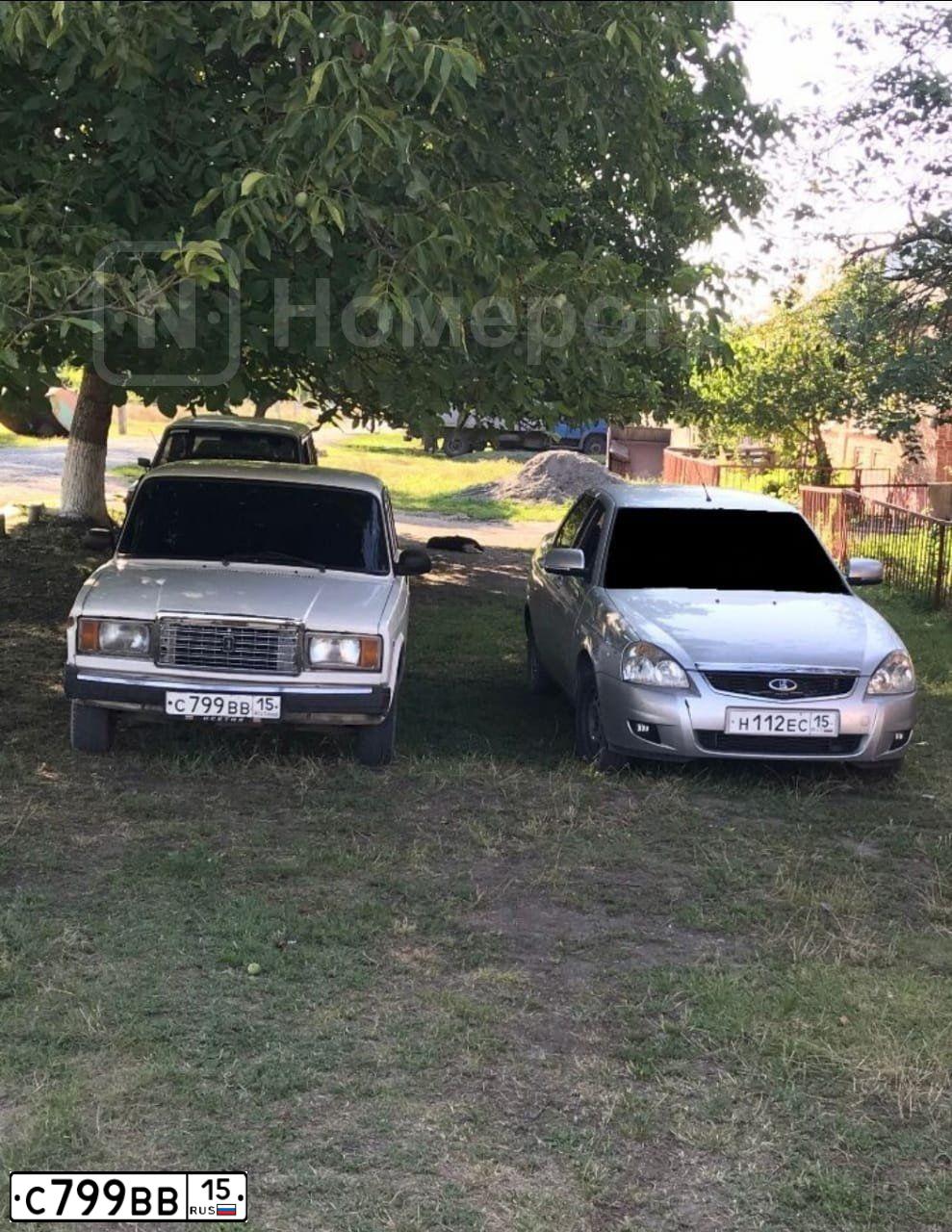 Фото автомобиля LADA 2107 LADA, 2004 — госномер С799ВВ15. Цвет: ЯРКО-БЕЛЫЙ