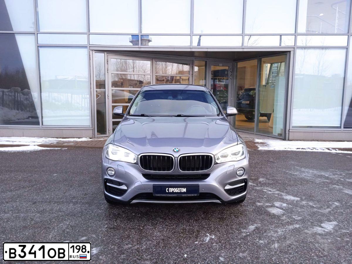 Фото автомобиля BMW X6, 2018 — госномер К908ВМ977. Цвет: СЕРЫЙ