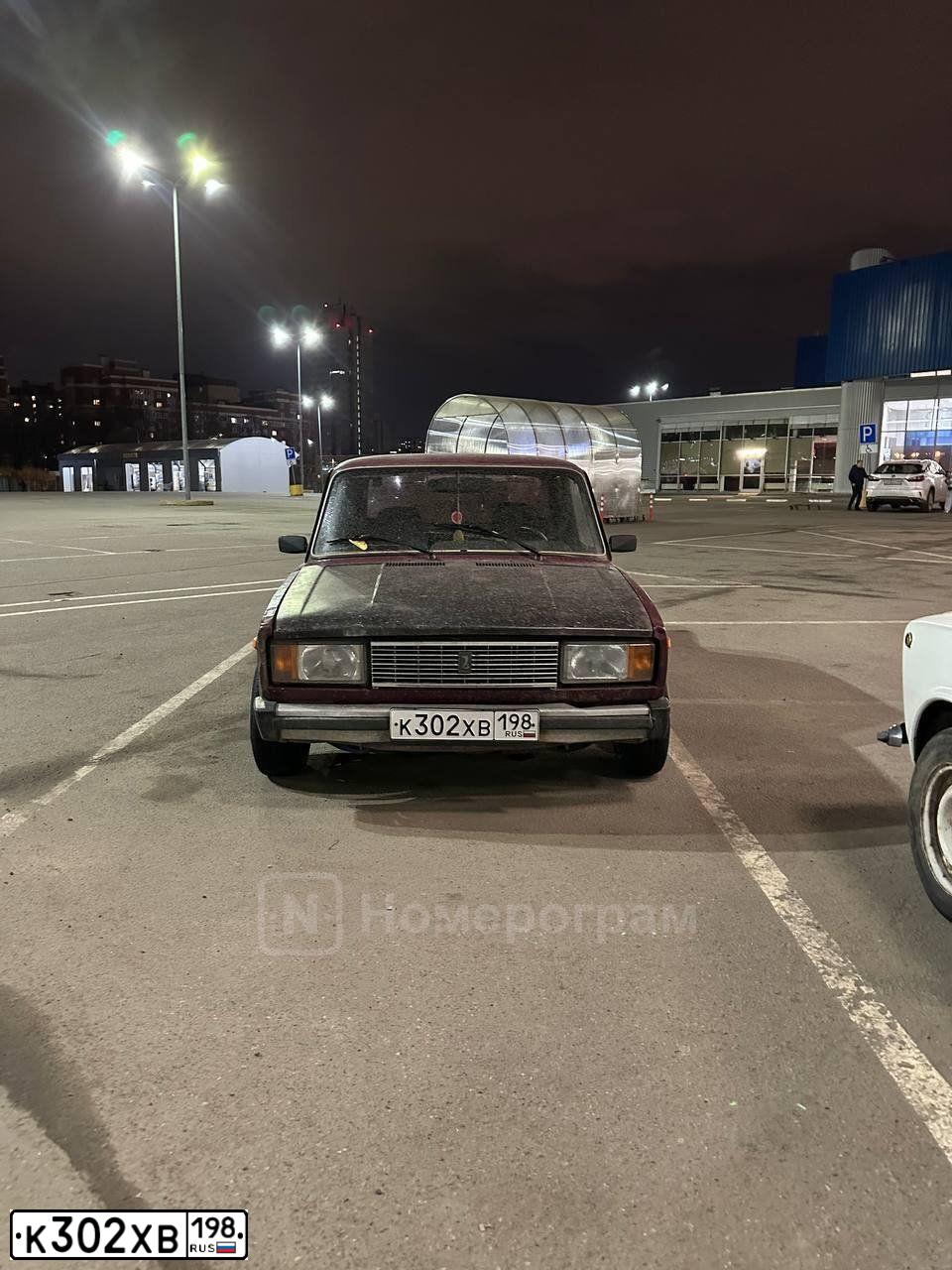 Фото автомобиля LADA 2105, 2003 — госномер К302ХВ198. Цвет: ТЕМНО-БОРДОВЫЙ