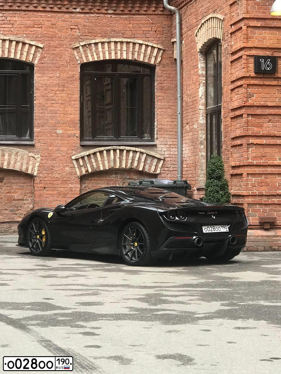 Фото автомобиля FERRARI F8, 2021 — госномер Р013ММ797. Цвет: ЧЕРНЫЙ