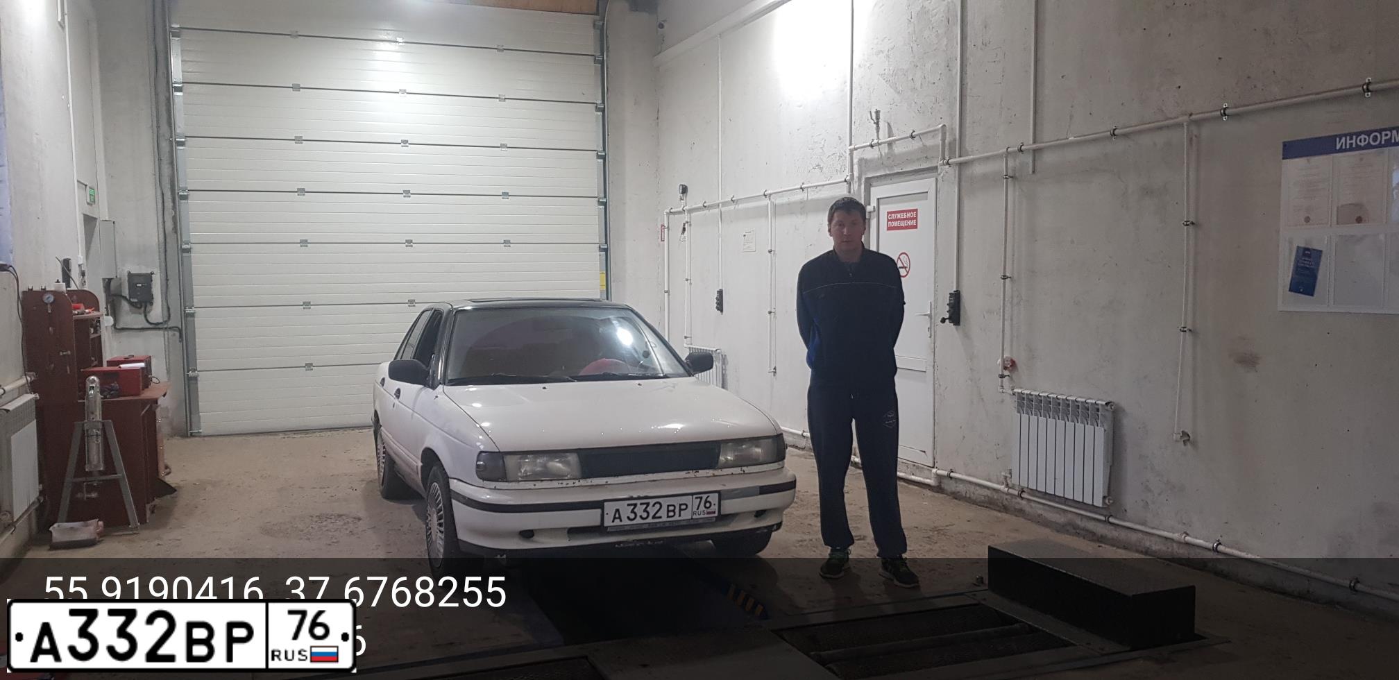 Фото автомобиля NISSAN SENTRALUCINO, 1991 — госномер К477ТР150. Цвет: Белый черный