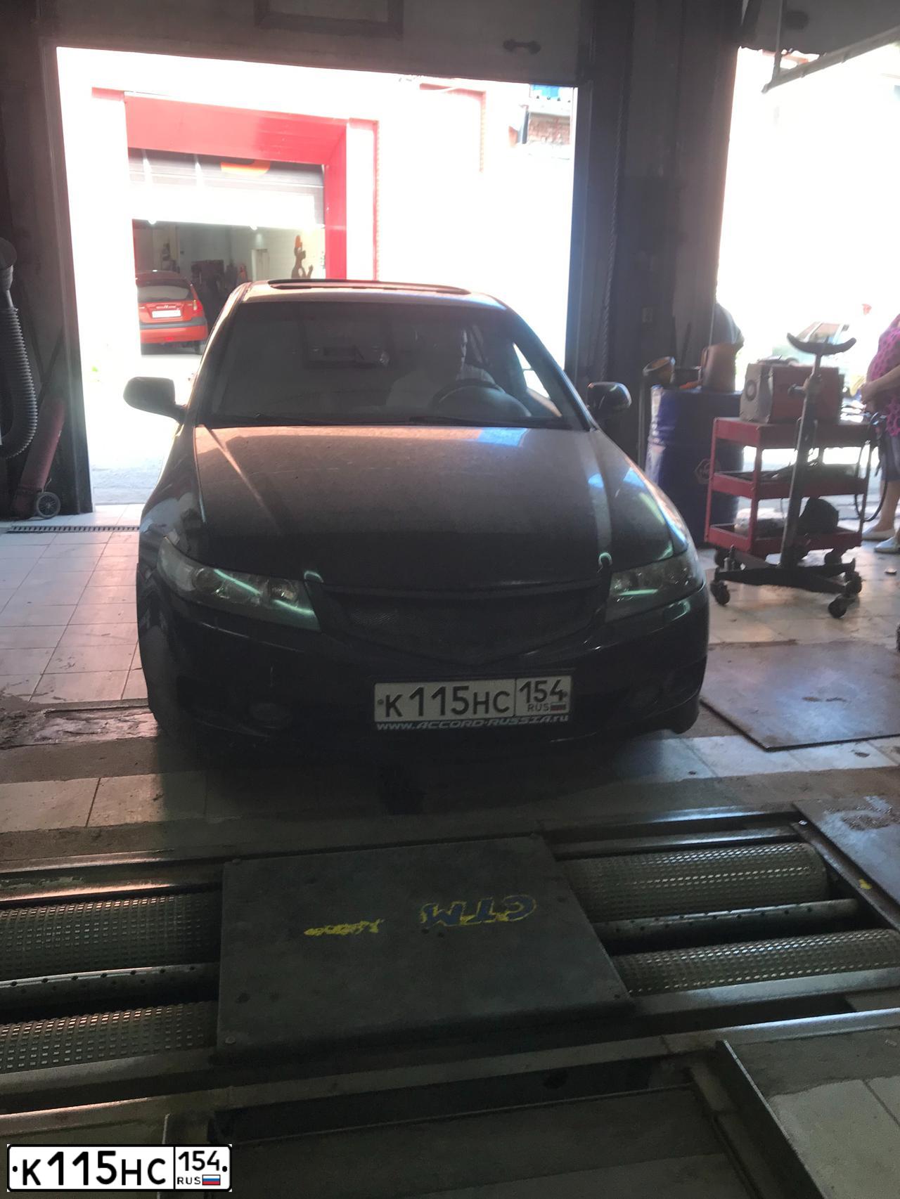 Фото автомобиля HONDA ACCORD, 2006 — госномер К115НС154. Цвет: ЧЕРНЫЙ