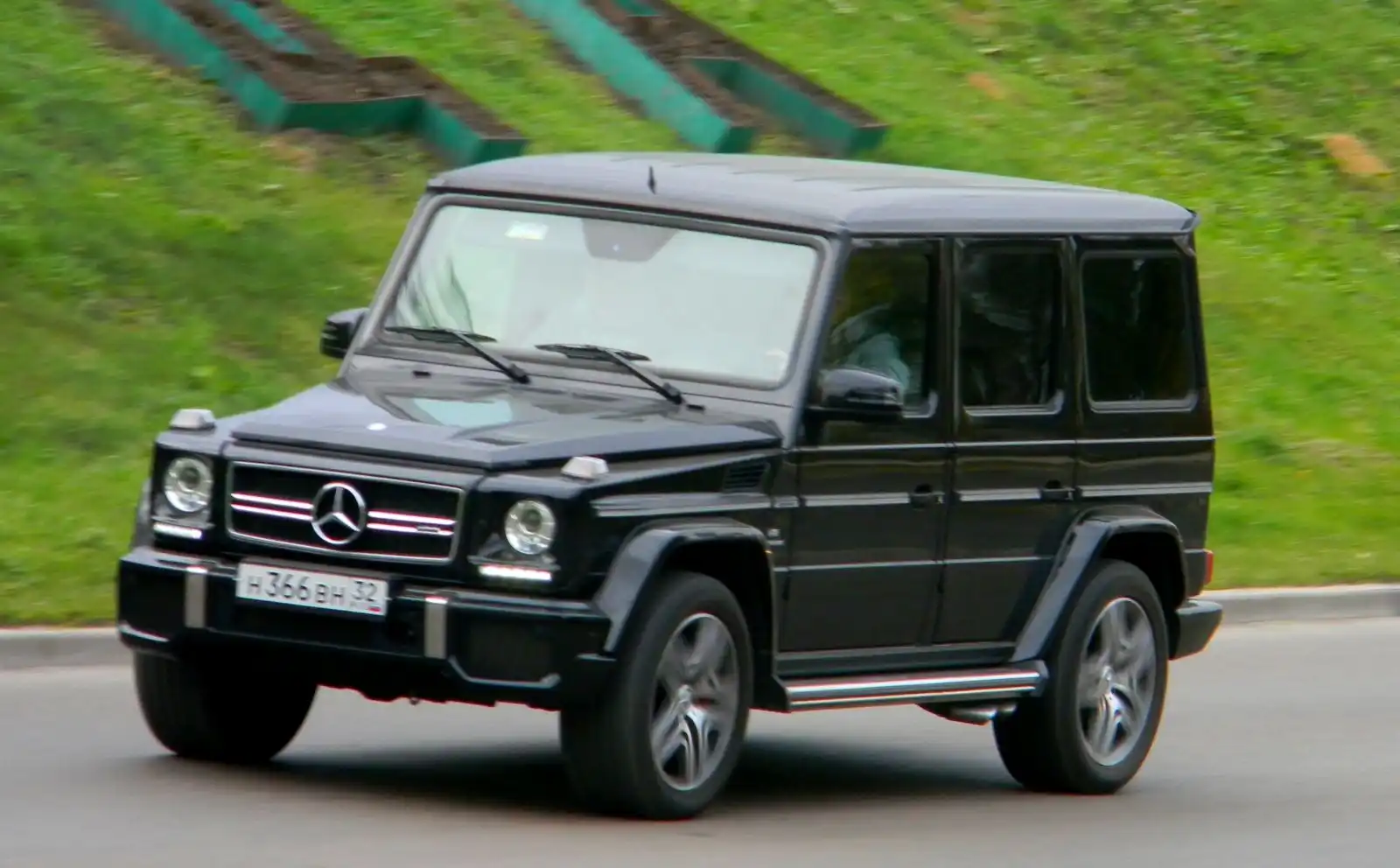 Фото автомобиля MERCEDES G-KLASSE, 2015 — госномер М333ММ67. Цвет: ЧЕРНЫЙ