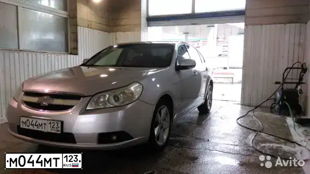 Фото автомобиля CHEVROLET EPICA, 2006 — госномер М044МТ123. Цвет: Серебристый