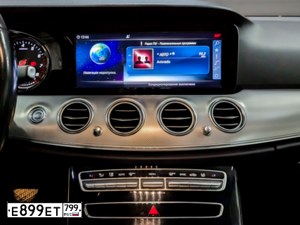 Фото автомобиля MERCEDES E-KLASSE, 2018 — госномер У025СХ797. Цвет: ЧЕРНЫЙ
