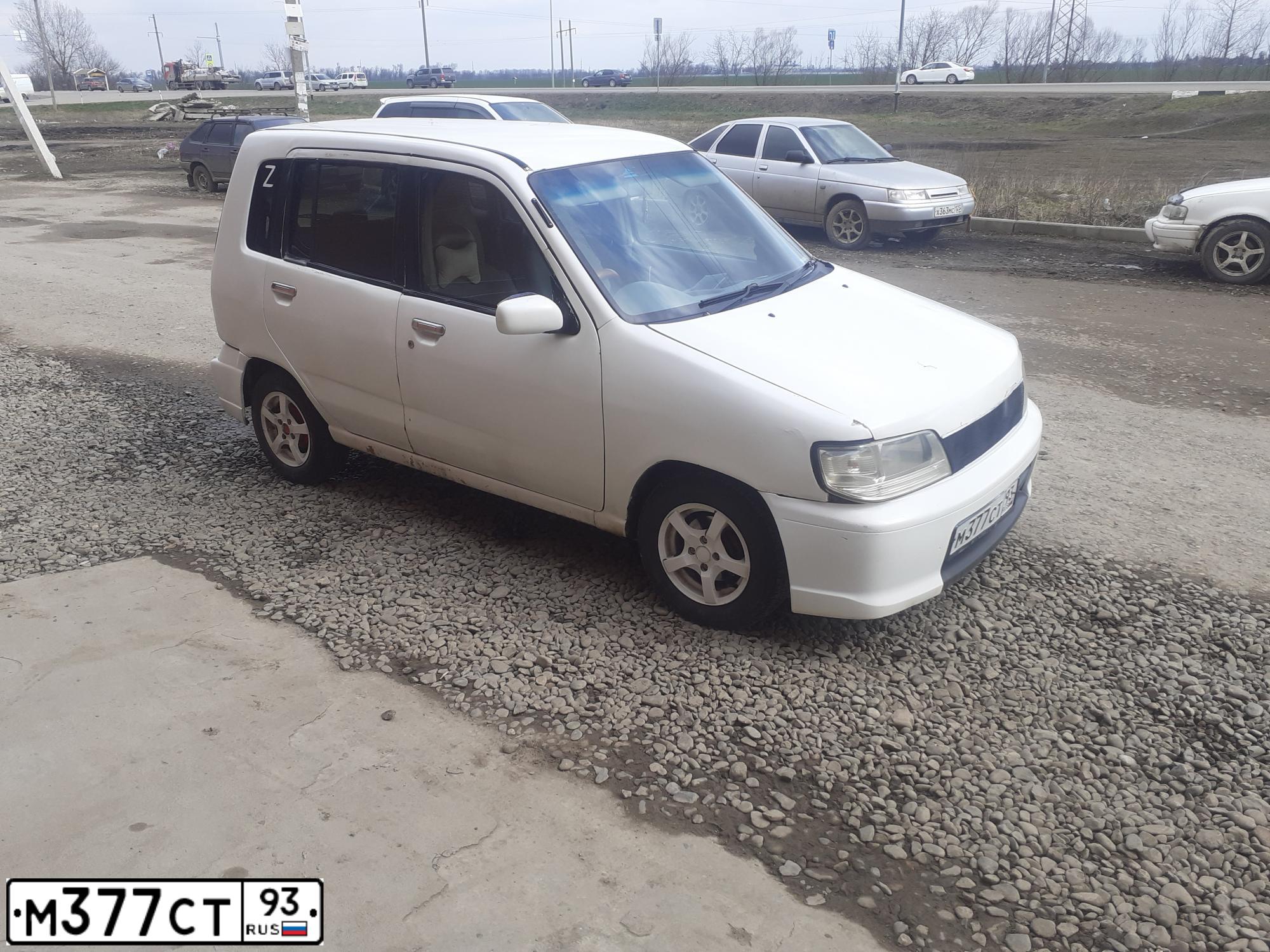 Фото автомобиля NISSAN CUBE, 2002 — госномер Н899НО126