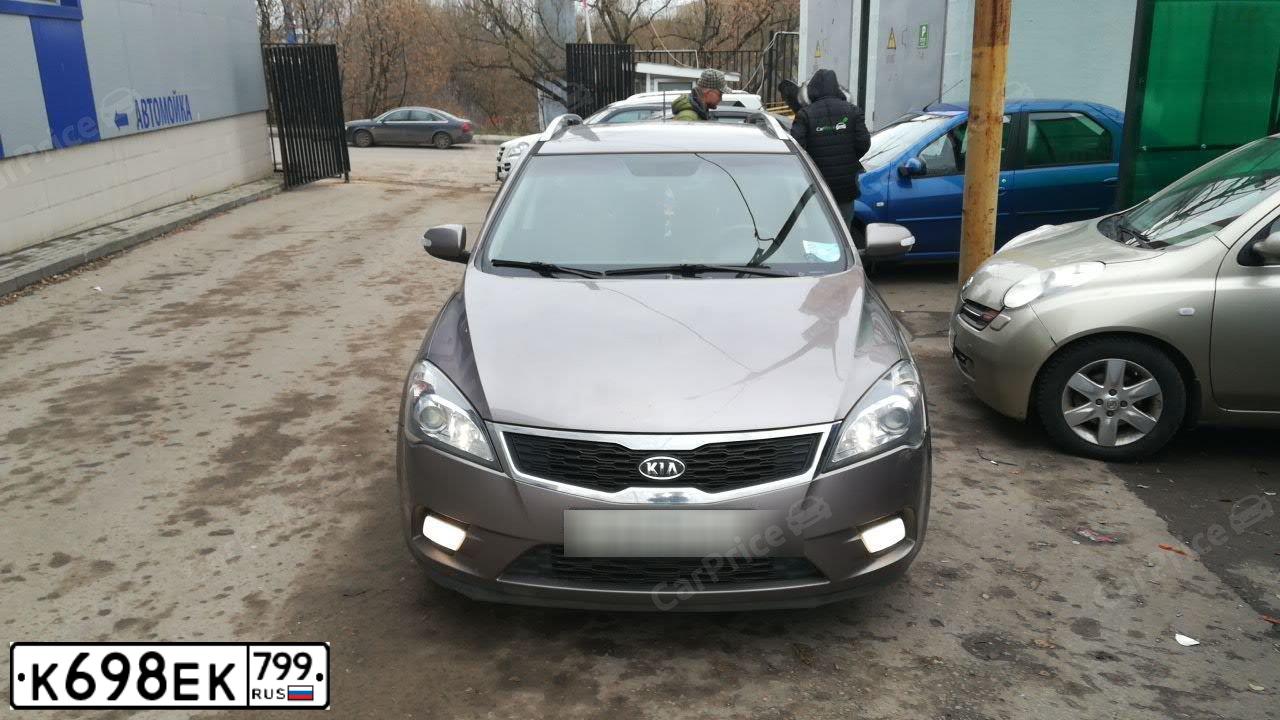 Фото автомобиля KIA CEE'D, 2010 — госномер Т840РС152. Цвет: БЕЖЕВЫЙ