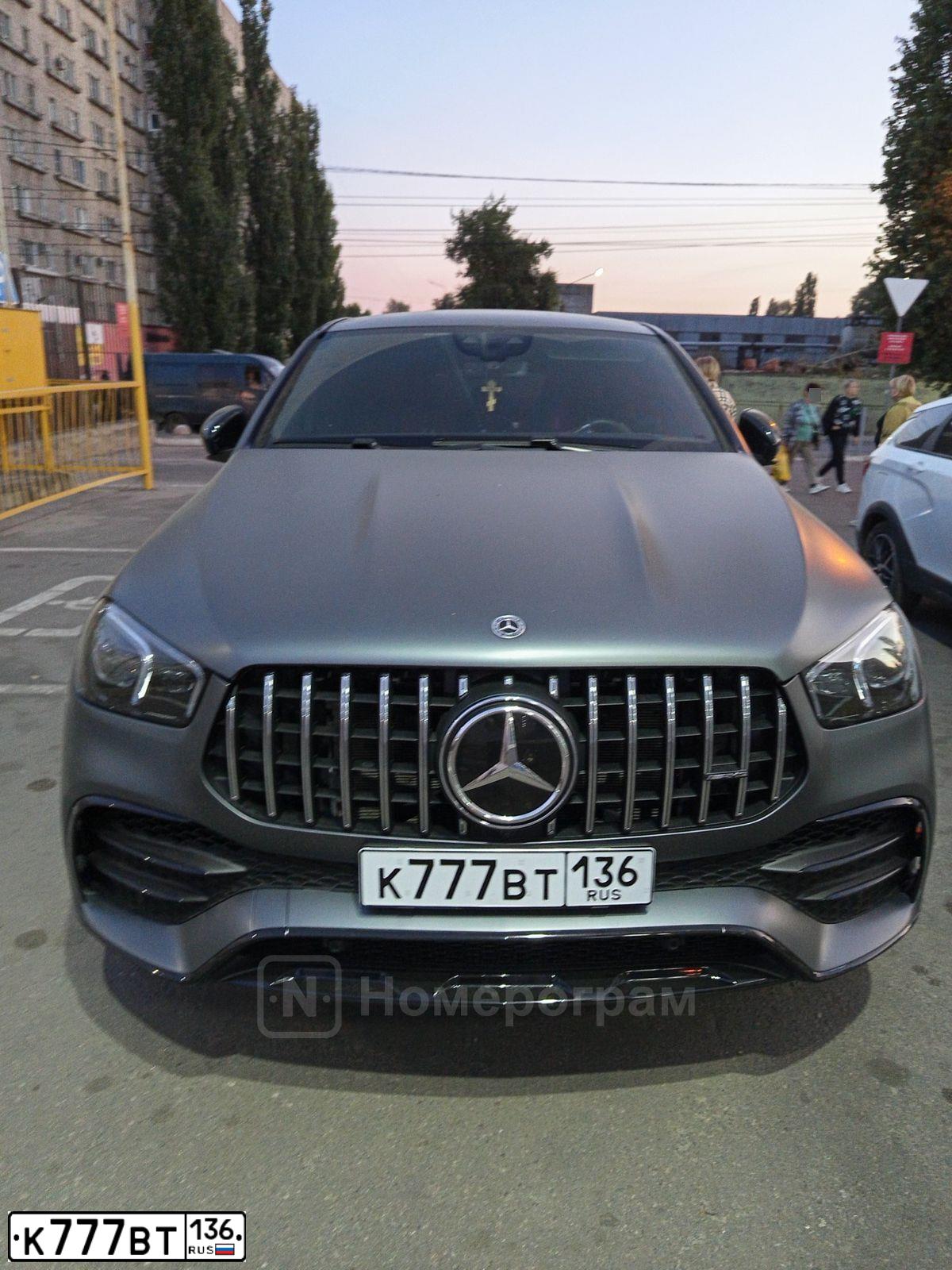Фото автомобиля MERCEDES GLE-KLASSE, 2017 — госномер К777ВТ136. Цвет: Белый