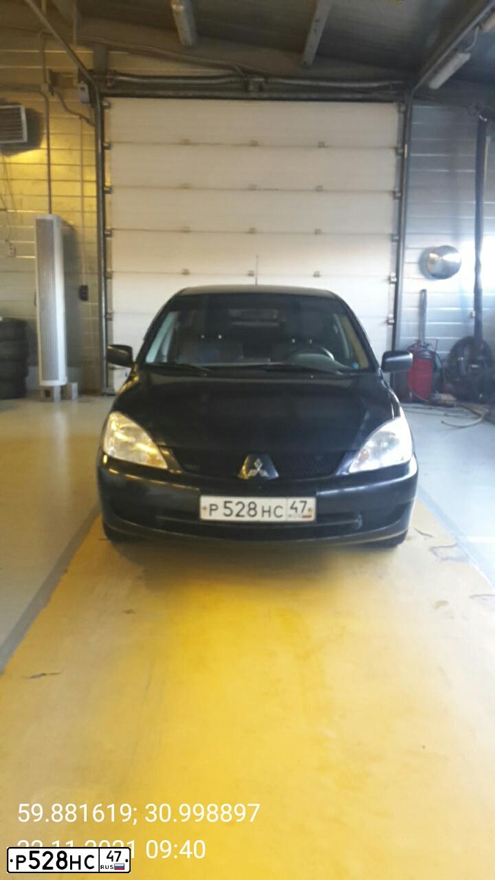 Фото автомобиля MITSUBISHI LANCER, 2007 — госномер Р528НС47. Цвет: ЧЕРНЫЙ