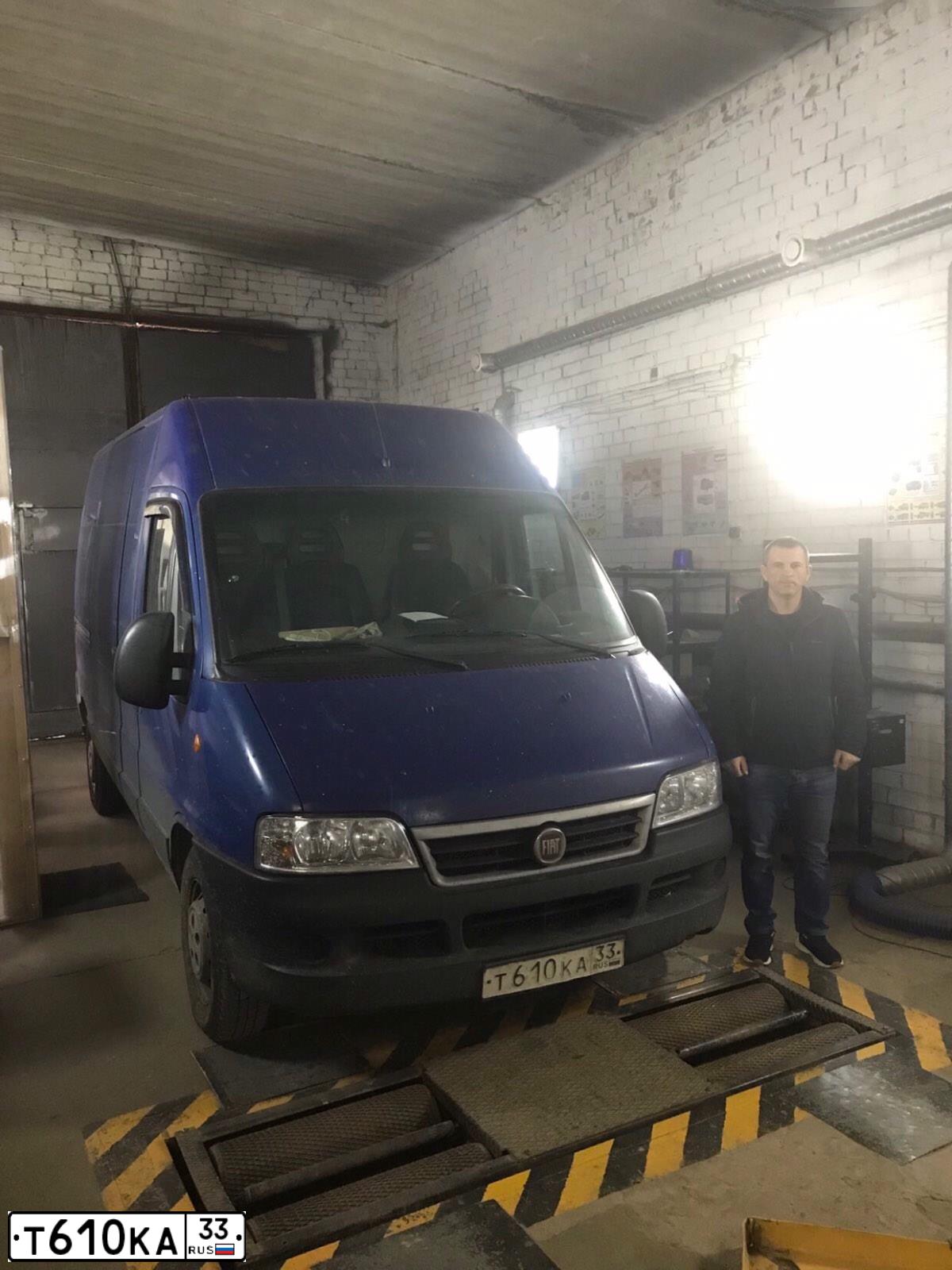 Фото автомобиля FIAT DUCATO, 2009 — госномер Т610КА33. Цвет: СИНИЙ