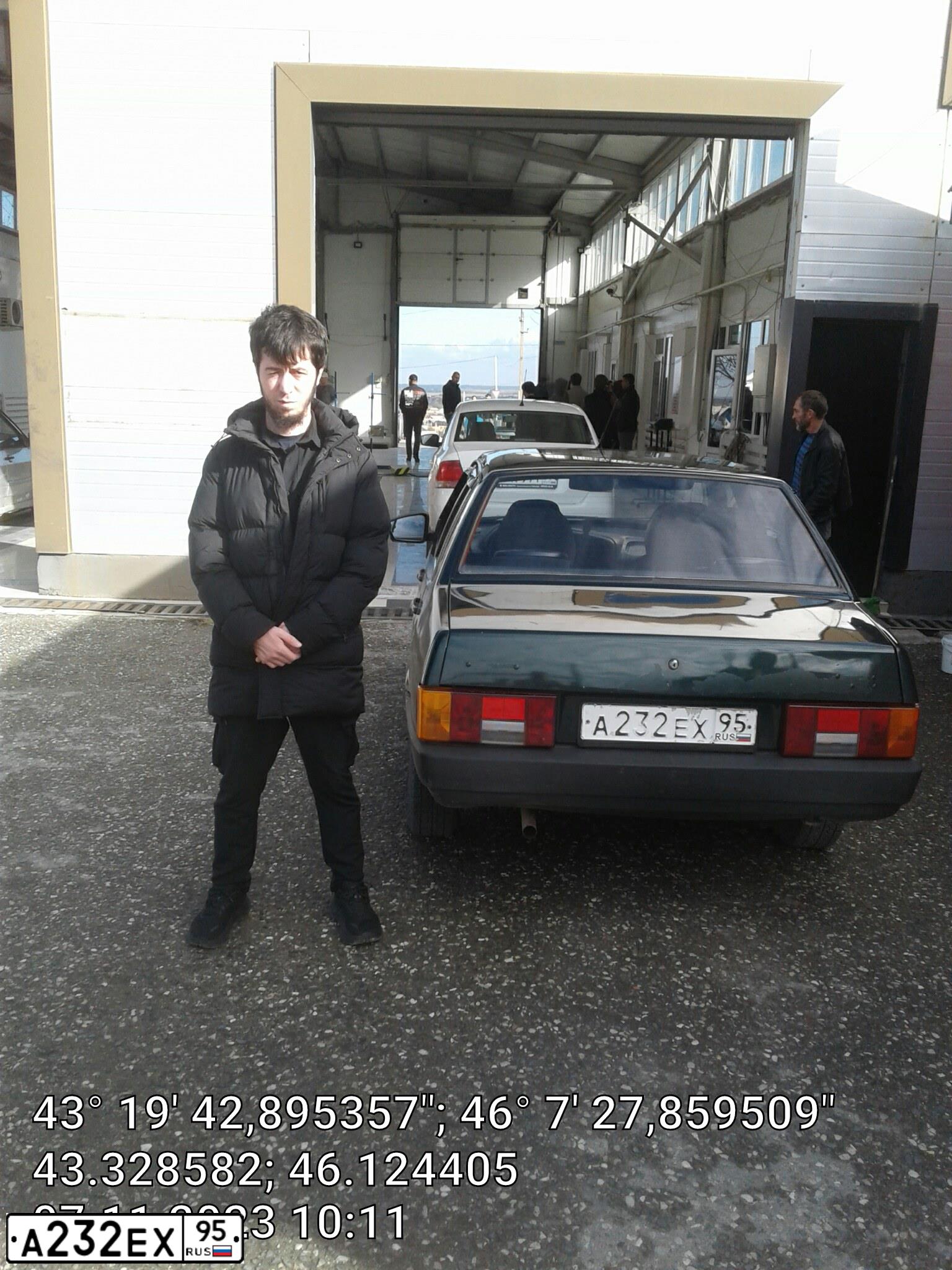 Фото автомобиля LADA 2109 SAMARA, 2004 — госномер А232ЕХ95. Цвет: Темно-зеленый