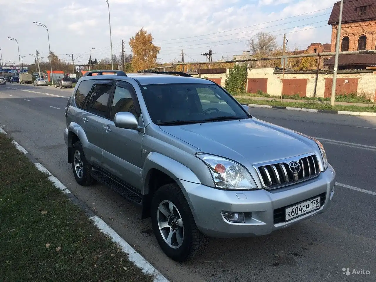 Фото автомобиля TOYOTA ЛЕНД КРУЗЕР 120, 2004 — госномер Х650ТК73. Цвет: СЕРЕБРИСТЫЙ