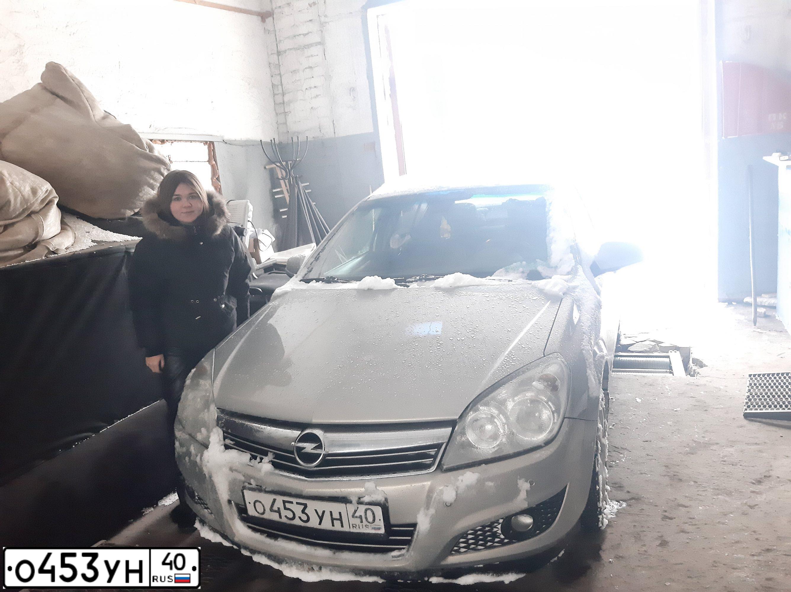 Фото автомобиля OPEL ASTRA, 2009 — госномер У768НВ31