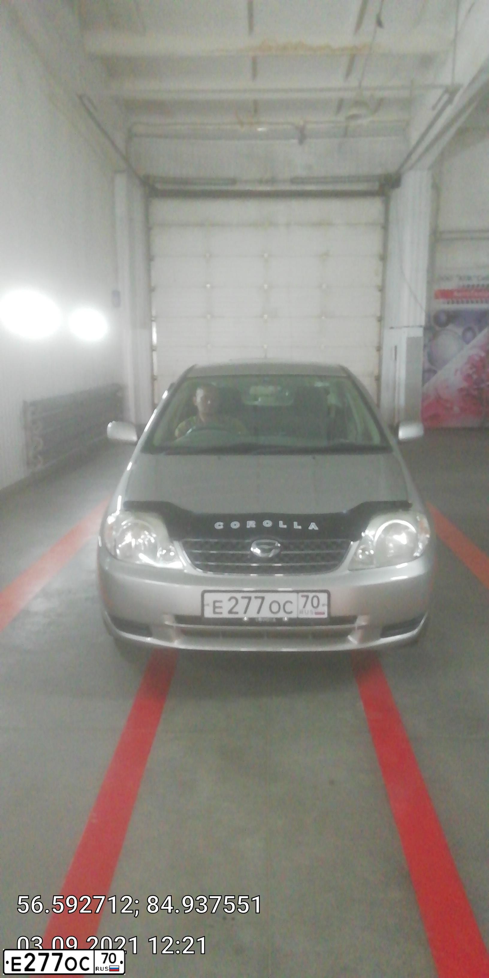 Фото автомобиля KIA SORENTO, 2010 — госномер Е270ОС70. Цвет: ЧЕРНЫЙ
