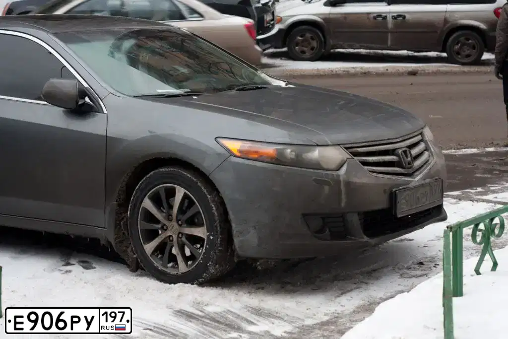 Фото автомобиля HONDA ACCORD, 2008 — госномер В733ОР177. Цвет: СЕРЫЙ