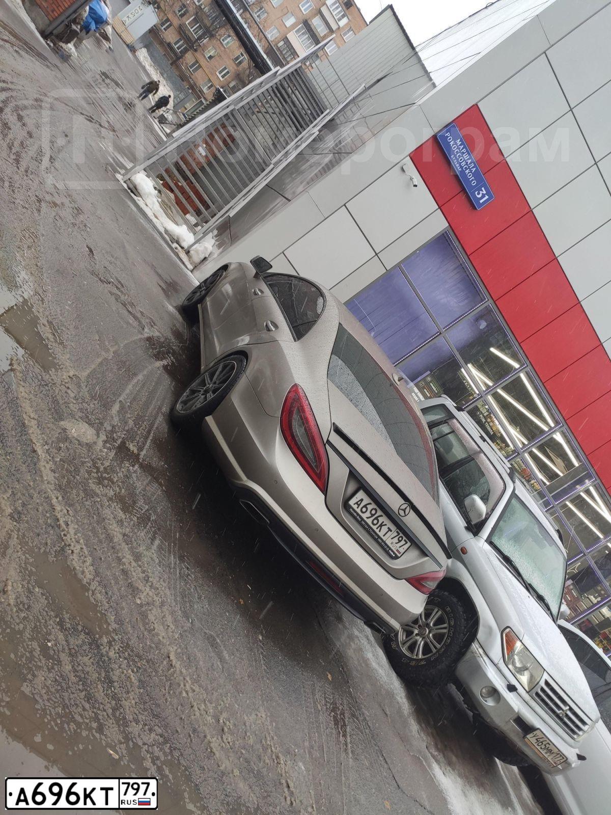 Фото автомобиля MERCEDES CLS-KLASSE, 2013 — госномер Т008ВС138. Цвет: Серый