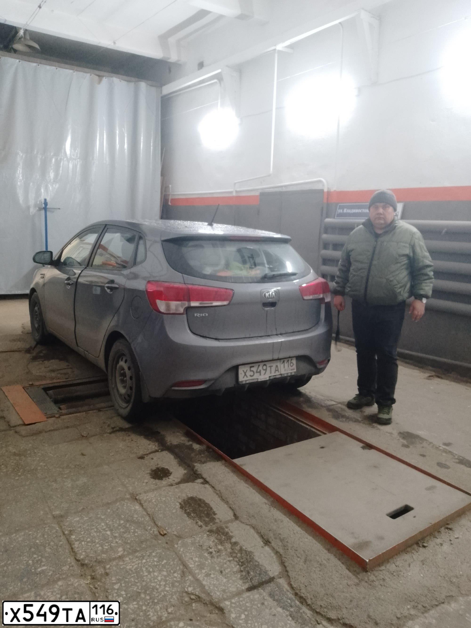 Фото автомобиля KIA RIO, 2016 — госномер У224ТТ18