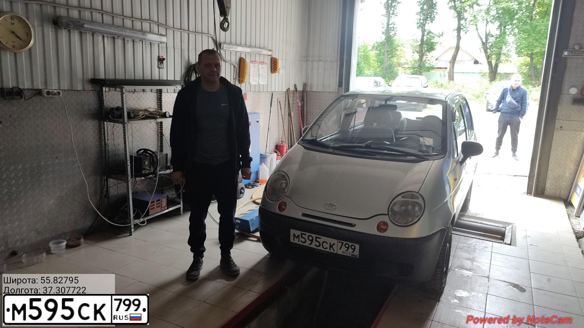 Фото автомобиля DAEWOO MATIZ, 2011 — госномер М595СК799. Цвет: Серебристый