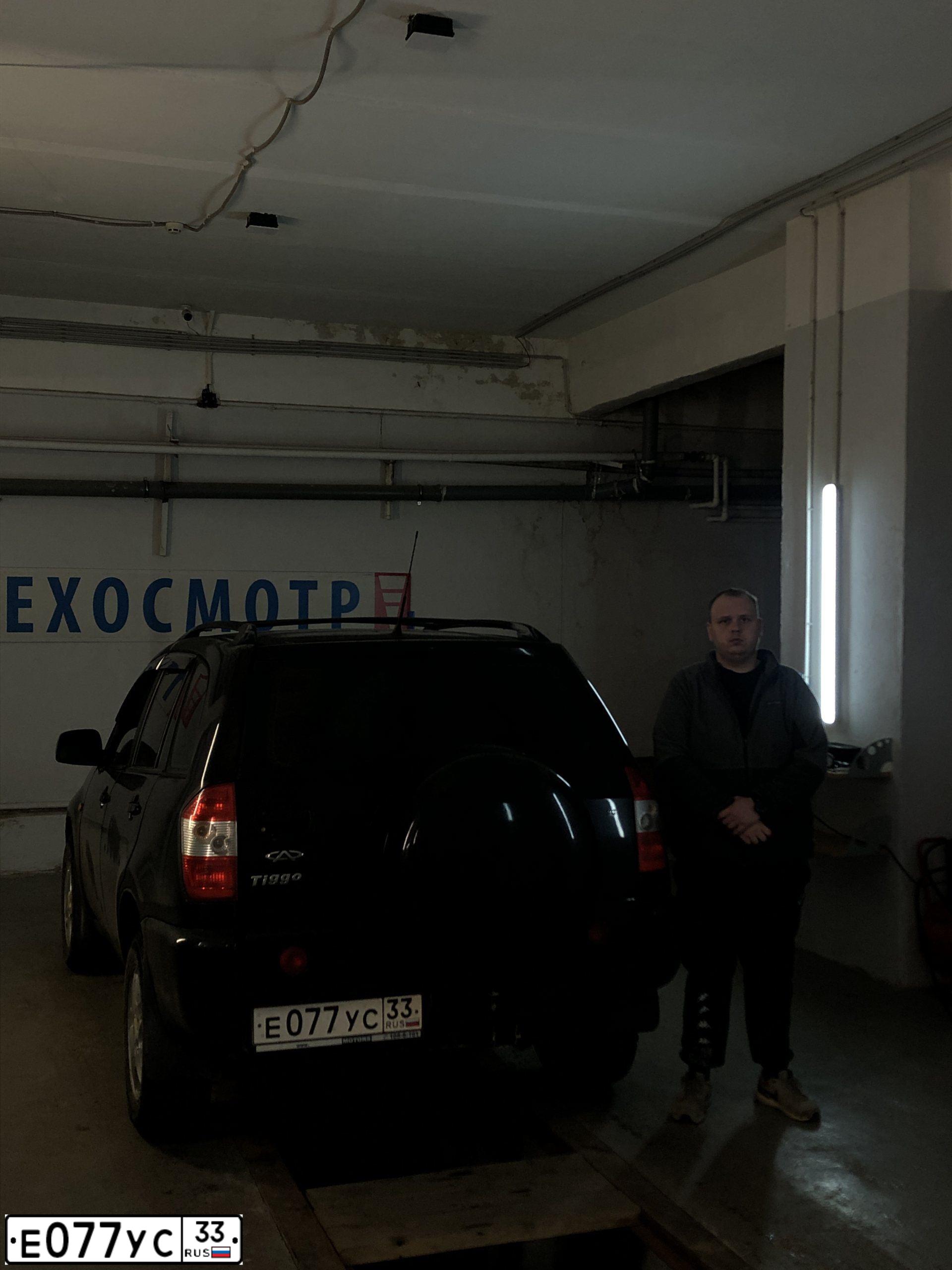 Фото автомобиля CHERY TIGGO, 2007 — госномер К828НУ33. Цвет: ЧЕРНЫЙ