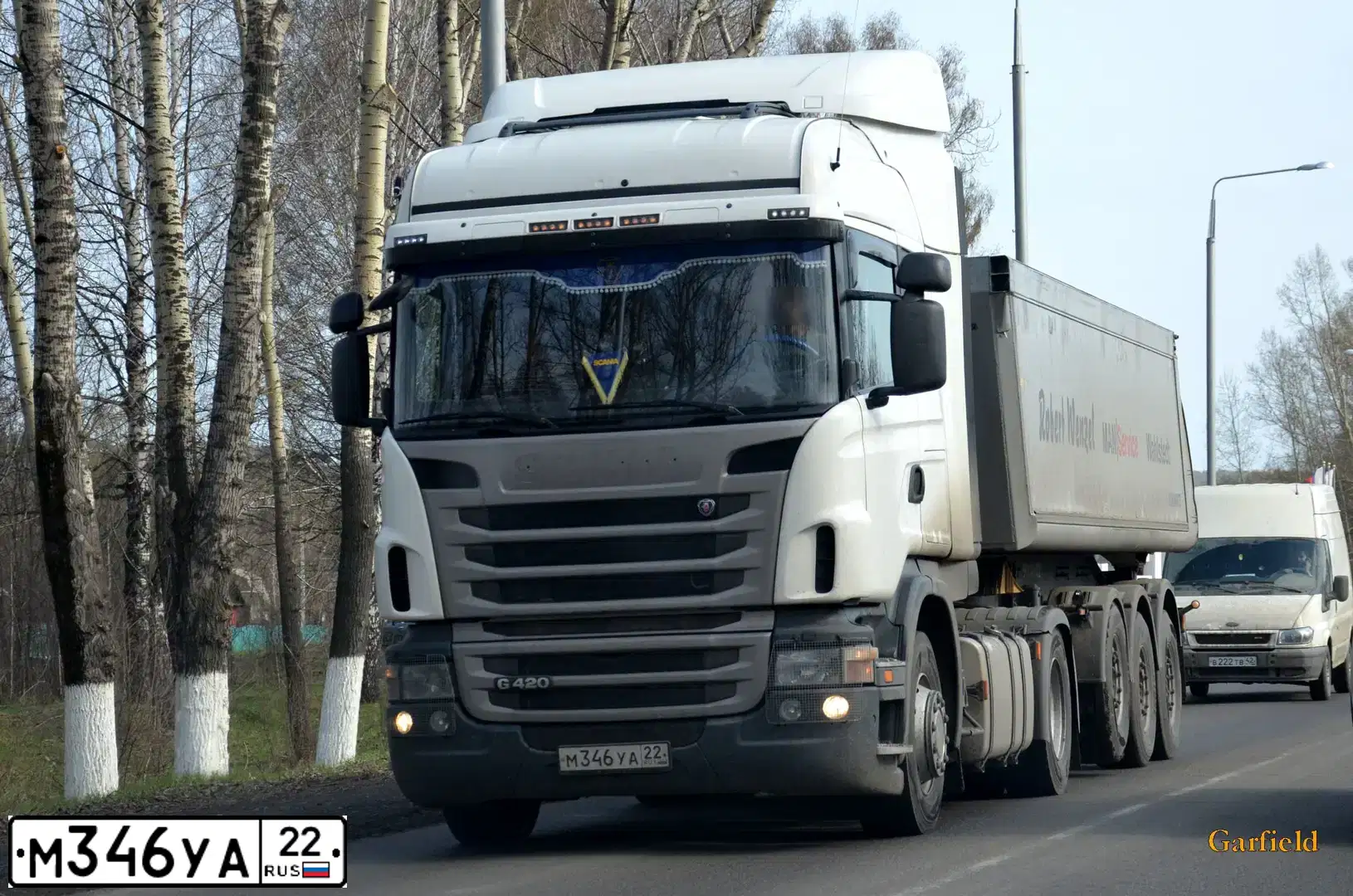 Фото автомобиля SCANIA SERIE G /4X2/, 2011 — госномер М346УА22. Цвет: БЕЛЫЙ